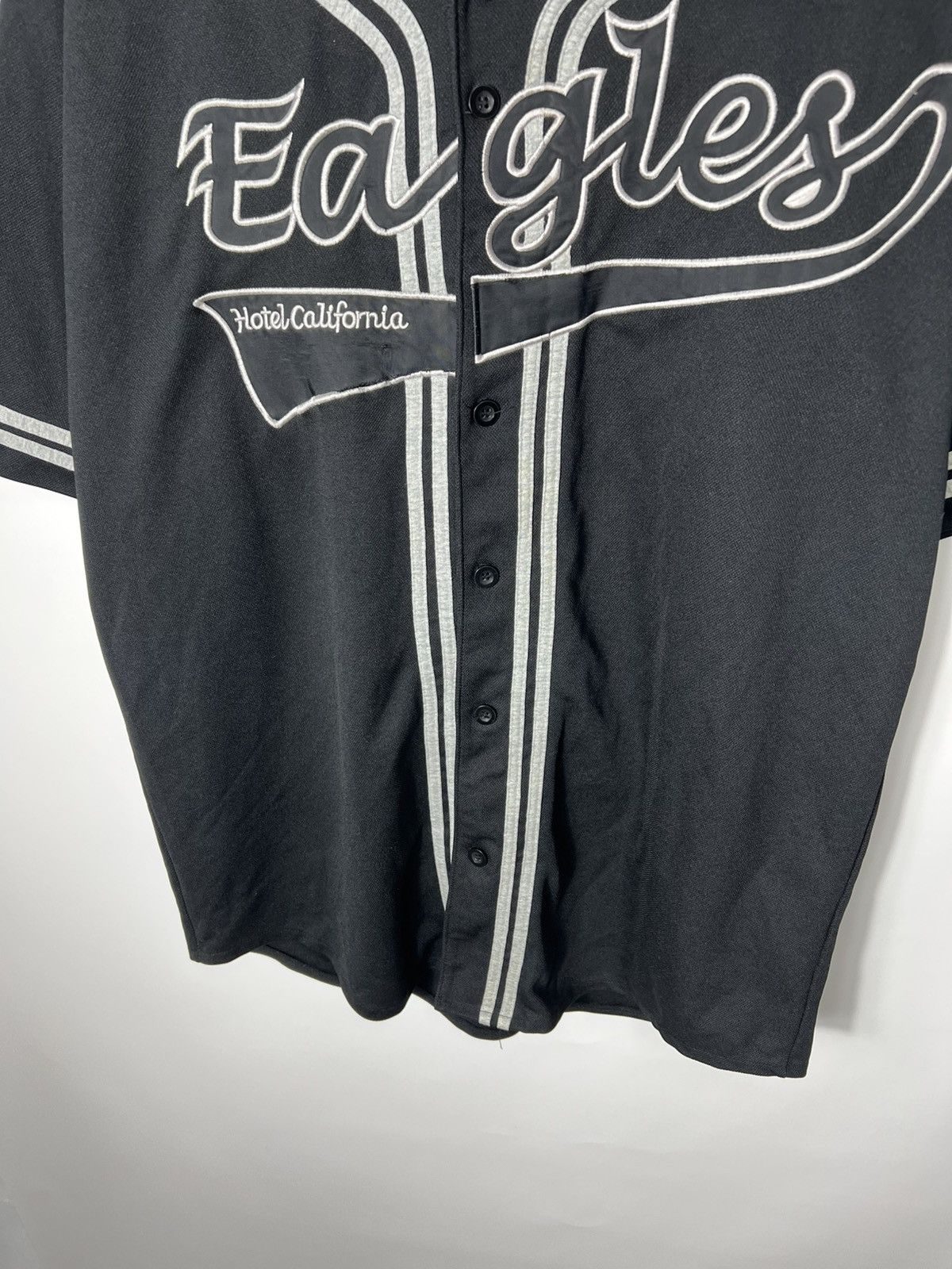 Vintage Vintage Eagles Hotel California 2003 Tour Baseball Jersey Size US XL / EU 56 / 4 - 3 Thumbnail