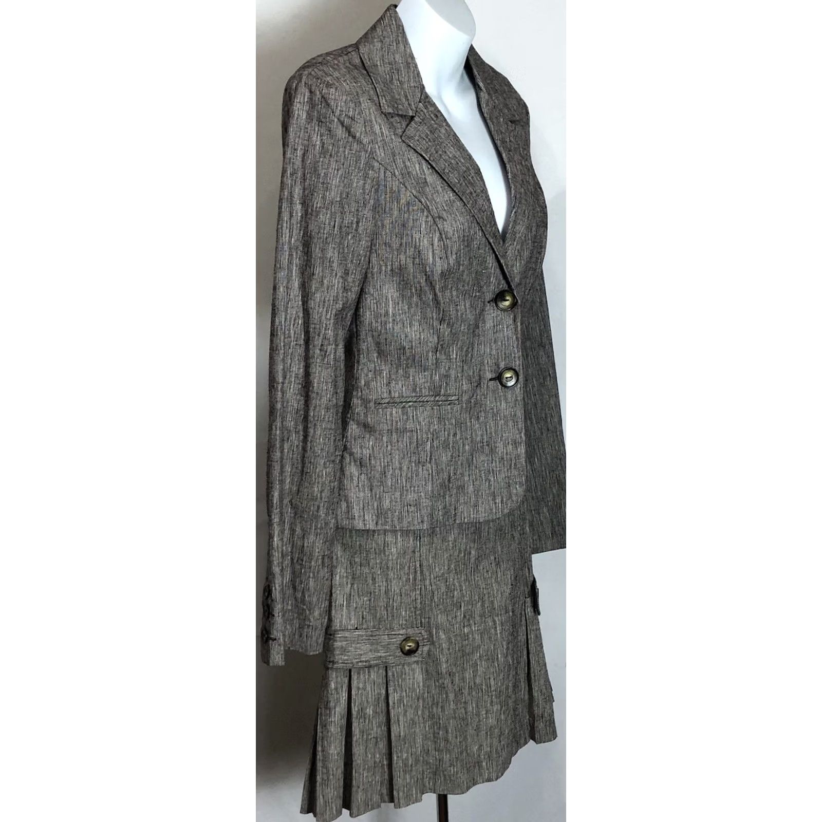 Vintage Vintage BCX 2pc Skirt Suit S Brown Knee Length V Neck Lined Pleat Hem Back Slit Size 28" / US 6 / IT 42 - 4 Thumbnail