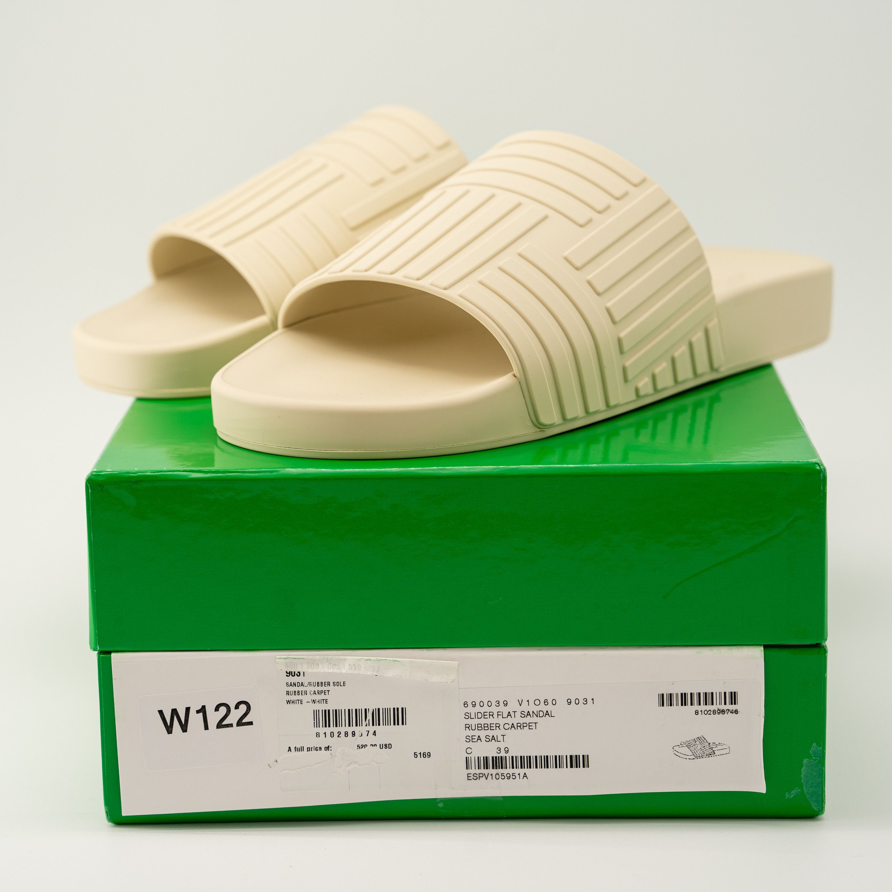 Bottega Veneta 39 9 us Bottega Veneta Sea Salt Rubber Slide Sandals Cream Size US 9 / IT 39 - 10 Thumbnail