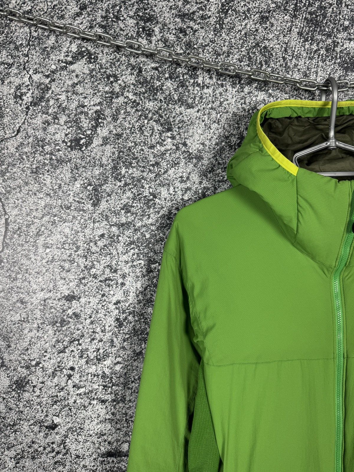 Arc'teryx Men’s Arcteryx Atom LT Hoody Jacket Outdoor Trekking Size S Size US S / EU 44-46 / 1 - 3 Thumbnail