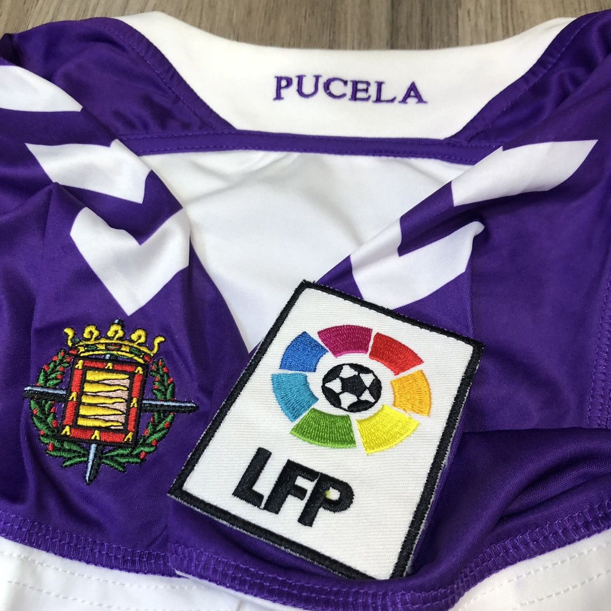 Hummel Real Valladolid 13/14 home shirt Size US S / EU 44-46 / 1 - 4 Thumbnail