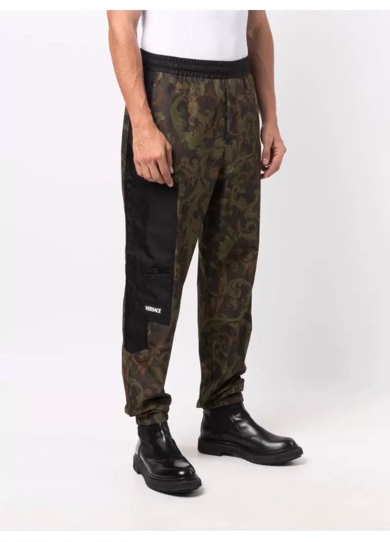 Versace Versace Men's classic printed trousers, sweatpants, slacks Size US 30 / EU 46 - 7 Thumbnail
