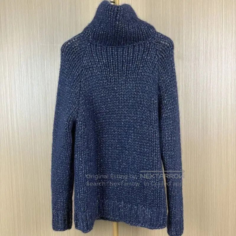 Chanel Chanel Navy Cashmere Pullover Sweater . Size M / US 6-8 / IT 42-44 - 2 Thumbnail