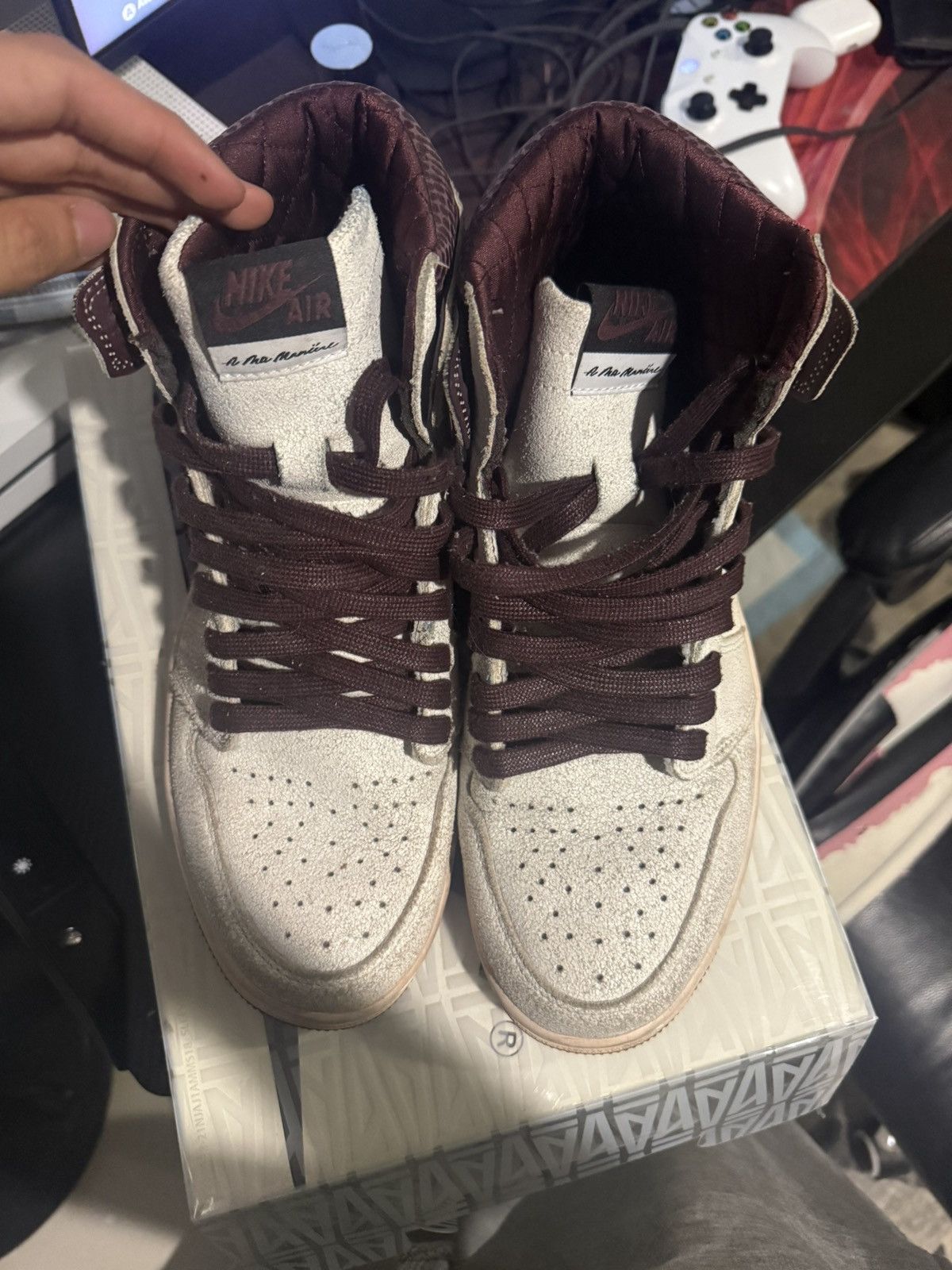 A Ma Maniere × Jordan Brand Jordan 1 A Ma Maniére Size US 10 / EU 43 - 2 Thumbnail