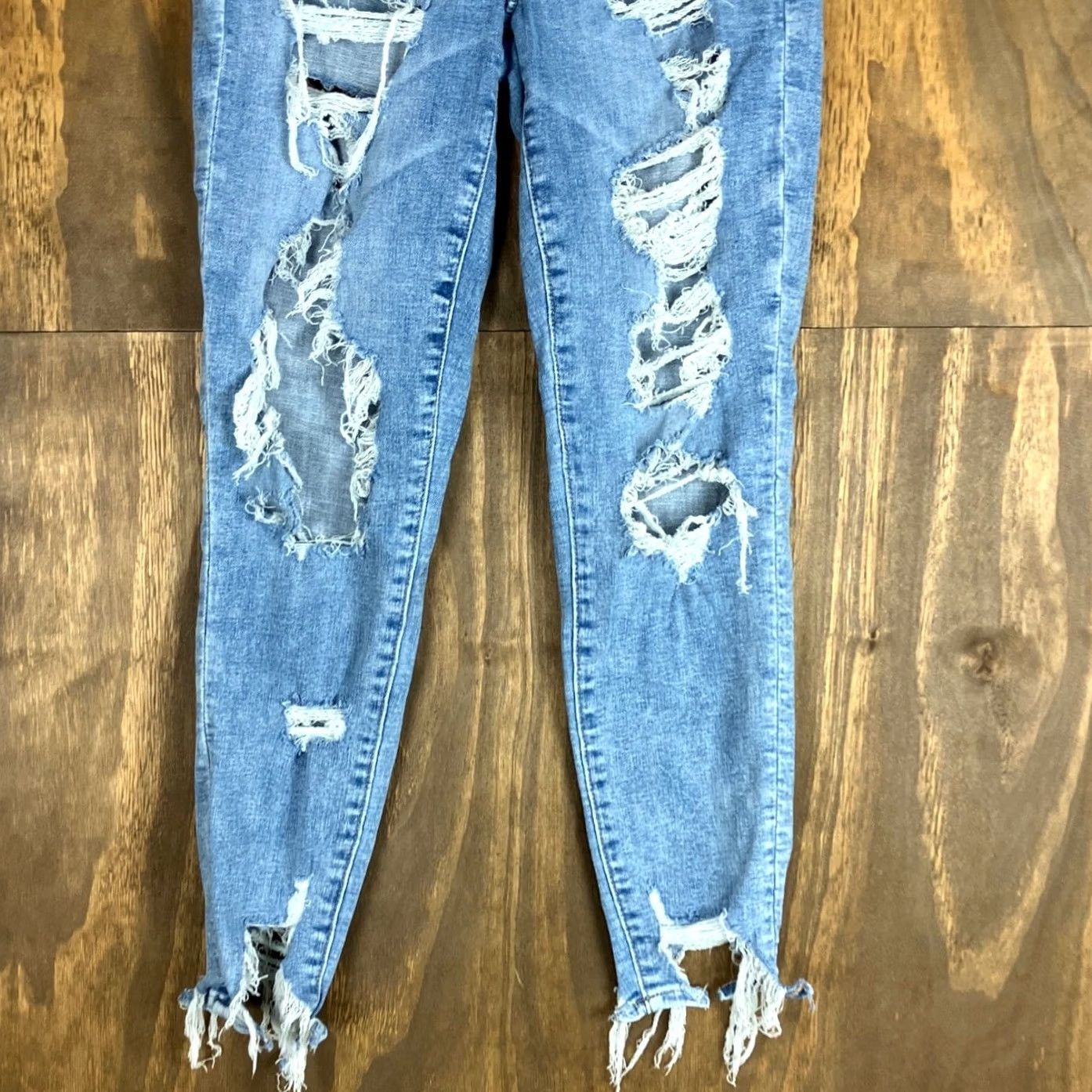 American Eagle Outfitters American Eagle Womens Jeans Blue Denim High Rise Jegging Distressed Thrashed 8S Capris Size 30" / US 8 / IT 44 - 3 Thumbnail
