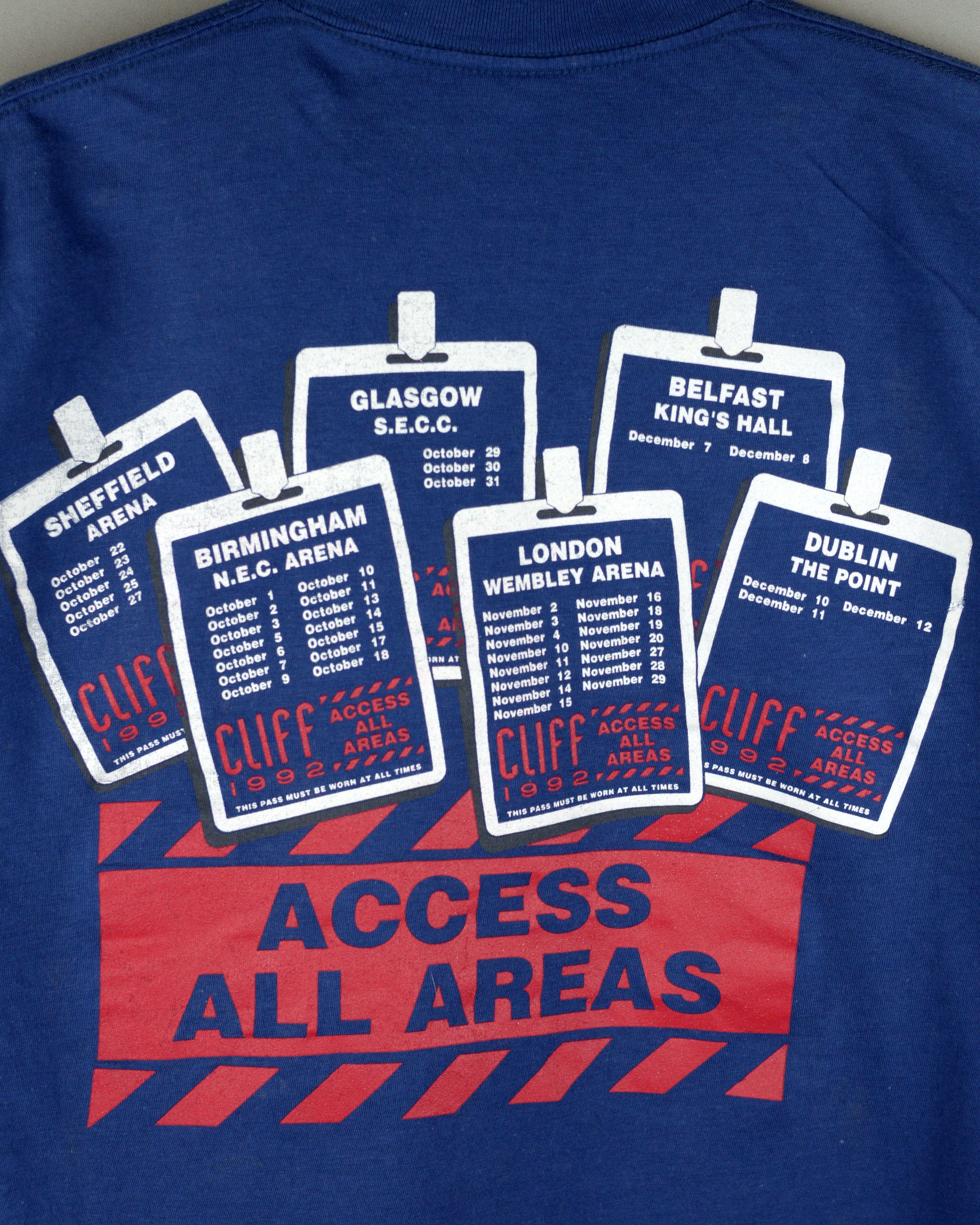 Vintage Vintage Cliff Richard 1992 Acces All Areas tour t shirt Size US M / EU 48-50 / 2 - 6 Thumbnail