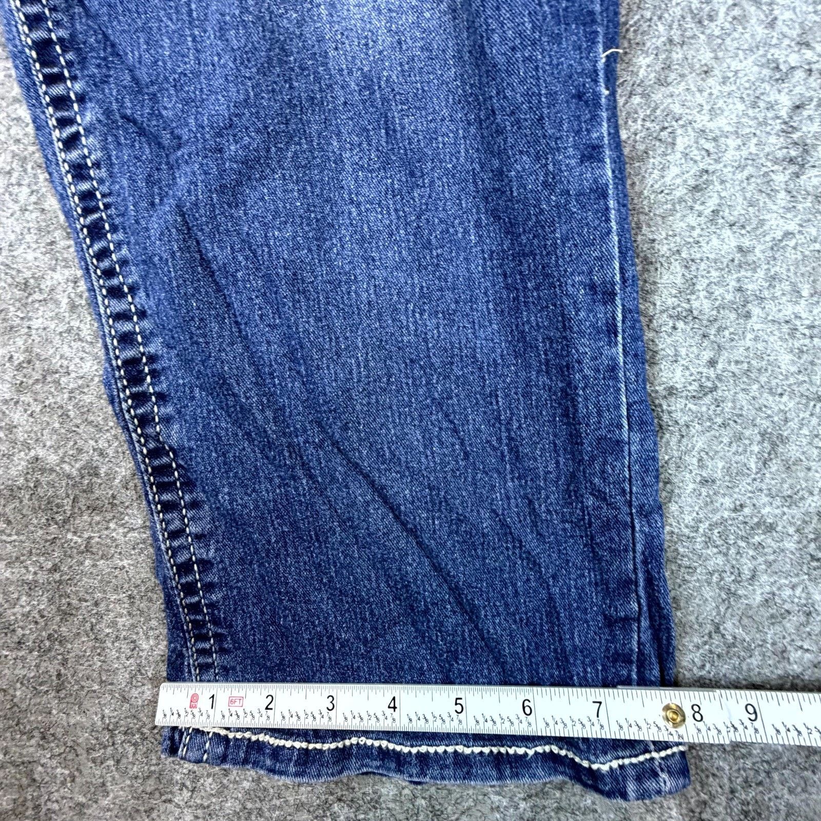 Faded Glory Faded Glory Capri Jeans Women 22W Cropped Rhinestones Y2K Size 39" - 3 Thumbnail