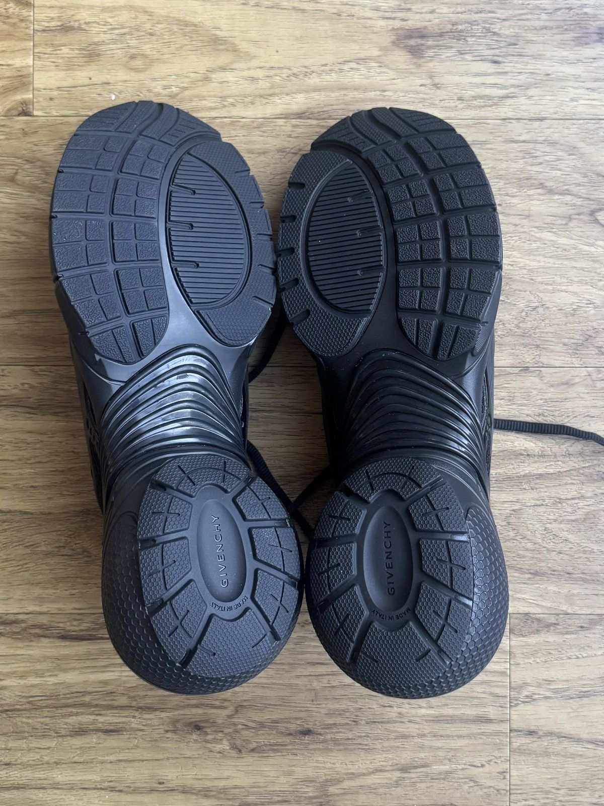 Givenchy Givenchy TK-MX Runners Size US 10.5 / EU 43-44 - 11 Thumbnail