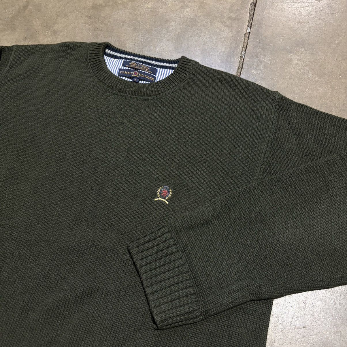 Tommy Hilfiger Vintage Tommy Hilfiger Sweater Crest Logo Knit Crewneck 90s Size US L / EU 52-54 / 3 - 1 Thumbnail