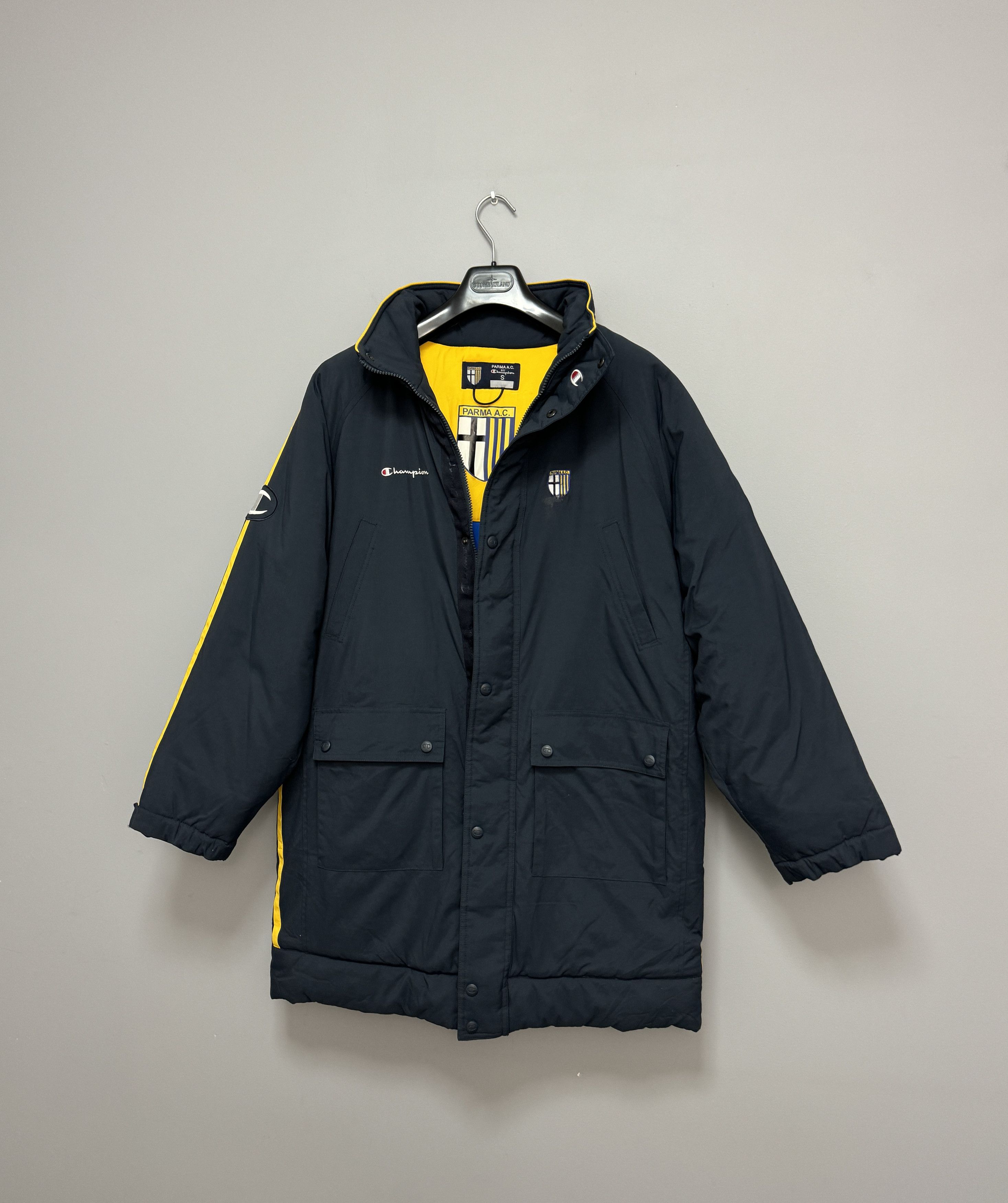 Champion 1999 2000 Parma Champion Padded Bench Coat Parka Logo Size S Size US S / EU 44-46 / 1 - 2 Thumbnail