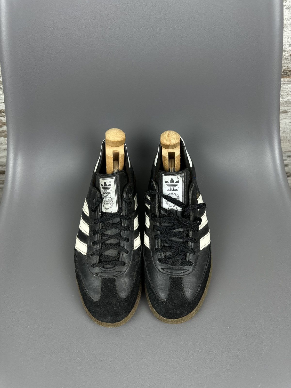 Adidas Women’s Vintage Adidas Samba Sneakers y2k rare size 38,5 Size US 6 / IT 36 - 7 Thumbnail