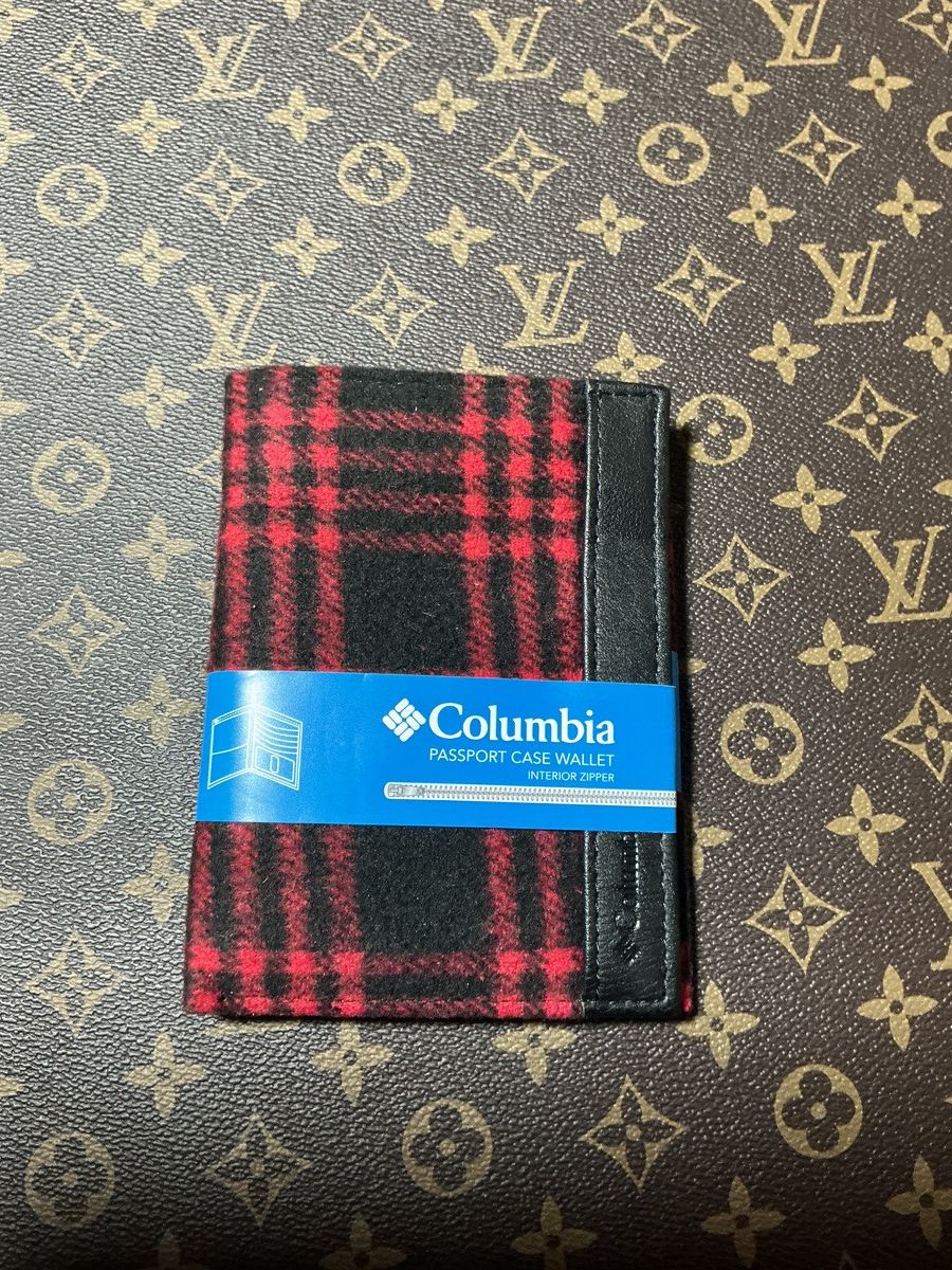 Columbia Columbia Sportswear Flannel Passport Wallet Size ONE SIZE - 1 Thumbnail