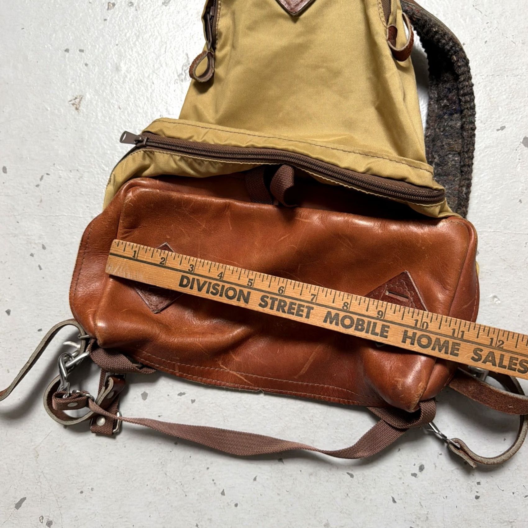 Vintage VINTAGE Alpine Designs Teardrop Canvas Leather Camp Hike Trail Backpack Rucksack Unisex Brown Small"} Size ONE SIZE - 4 Thumbnail