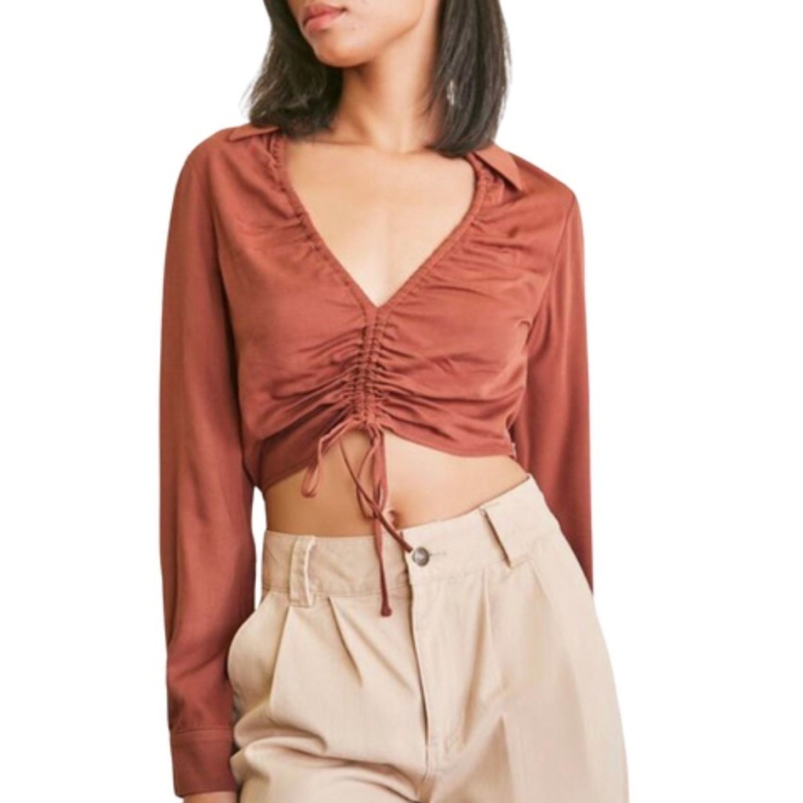 Forever 21 New with Tag Forever 21 Women’s Satin Crop Top Size M / US 6-8 / IT 42-44 - 1 Thumbnail