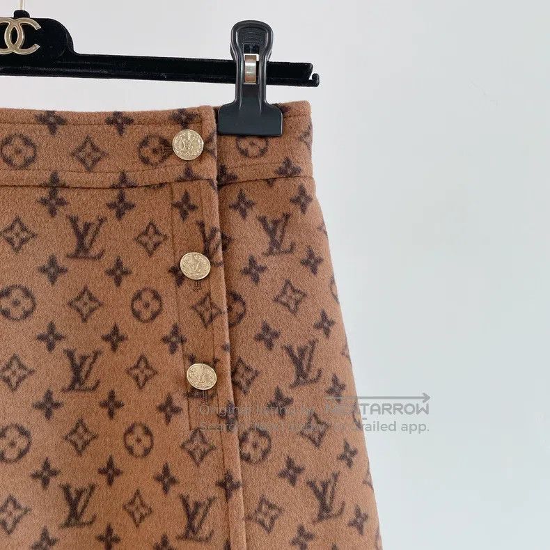 Louis Vuitton Louis Vuitton Old-print woolen skirt Size 33" - 3 Thumbnail