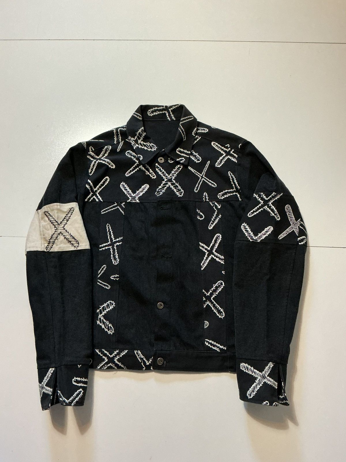 Kaws Kaws X Art Custom Made Sample Denim Jean Trucker Jacket Size US M / EU 48-50 / 2 - 1 Thumbnail