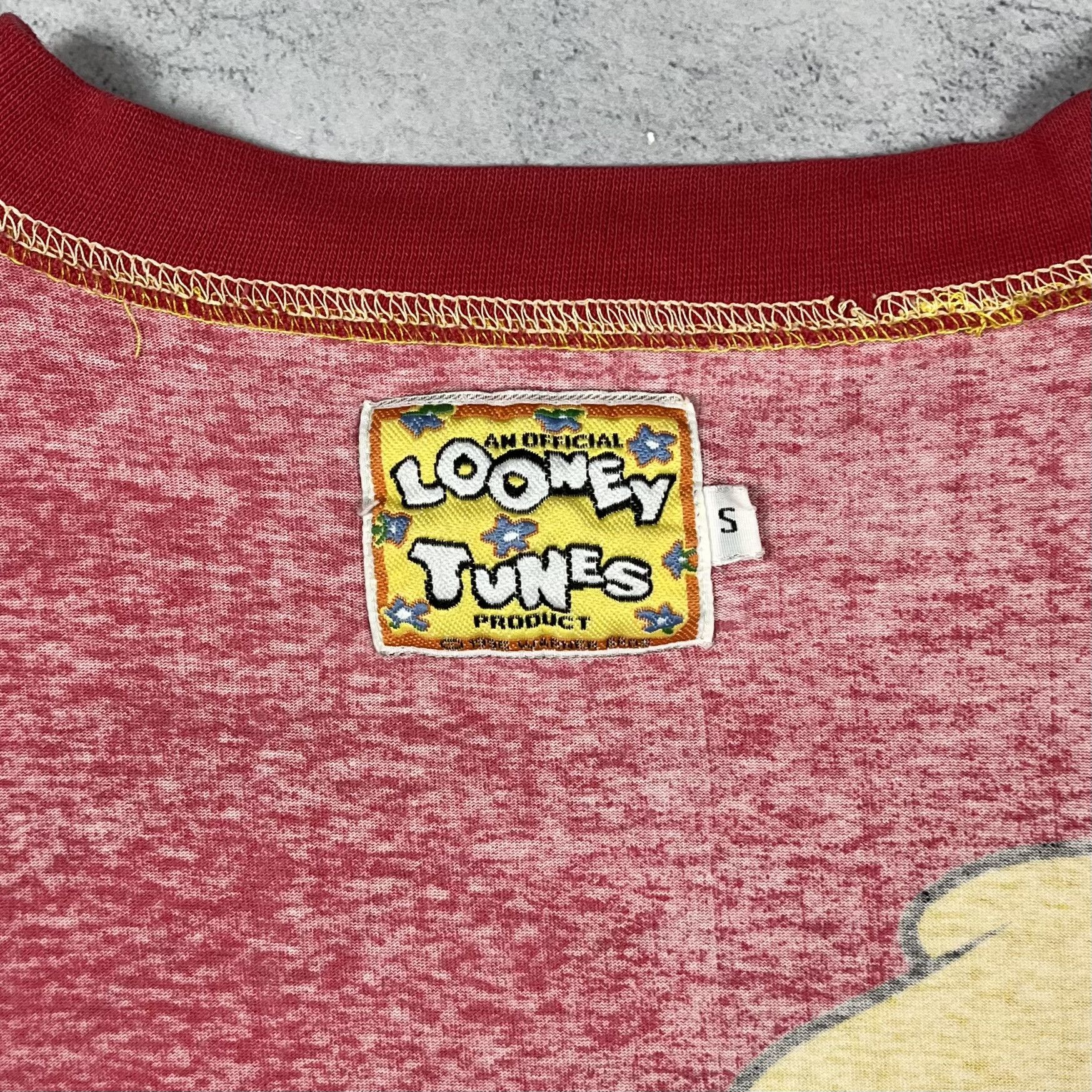 Cartoon Network Vintage Warner Bros Elmer Fudd Duffy Duck AOP T Shirt 1996 Size US S / EU 44-46 / 1 - 3 Thumbnail