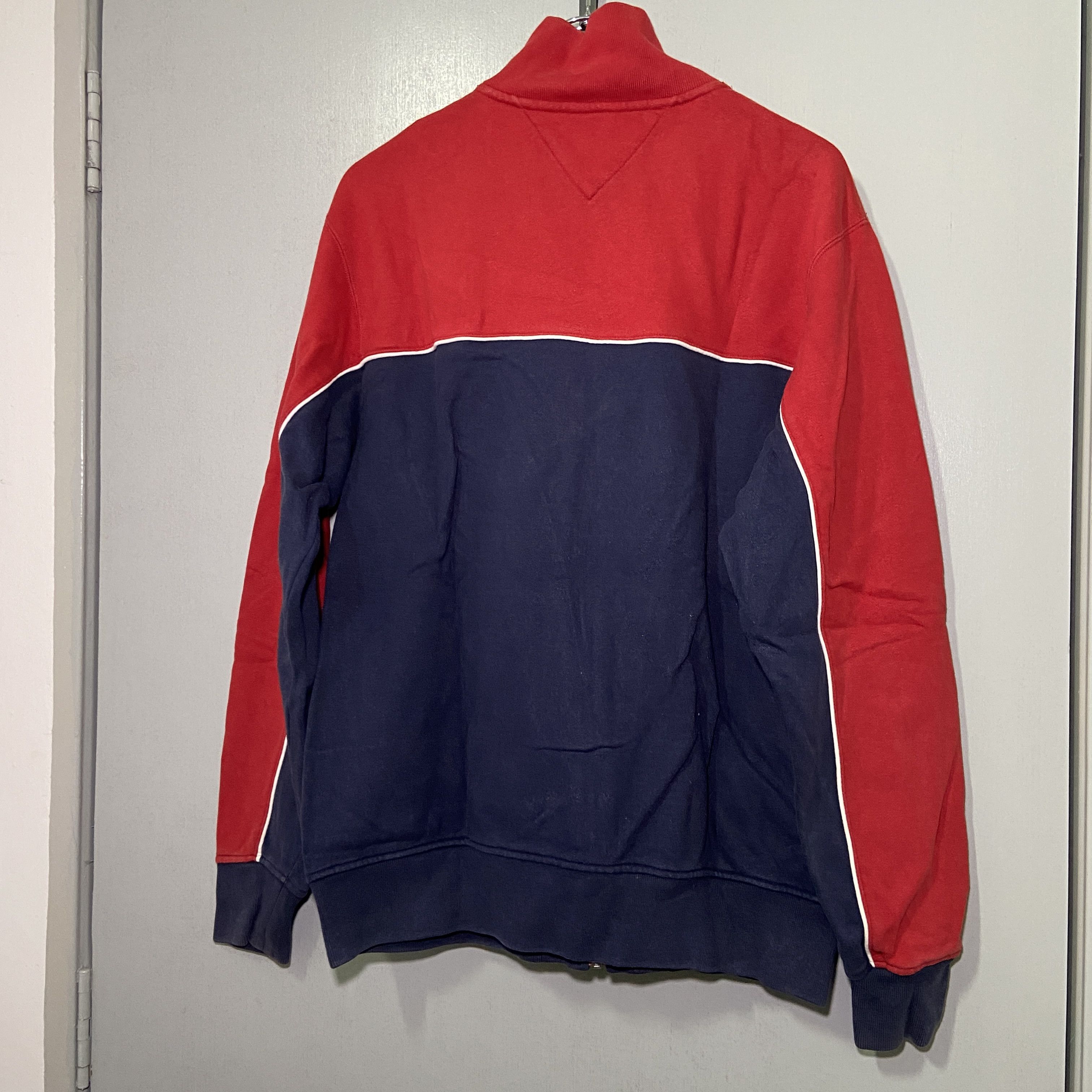 Tommy Hilfiger Vintage 90s TOMMY HILFIGER FLAG Embroidered Logo Sweatshirt Size US S / EU 44-46 / 1 - 3 Thumbnail
