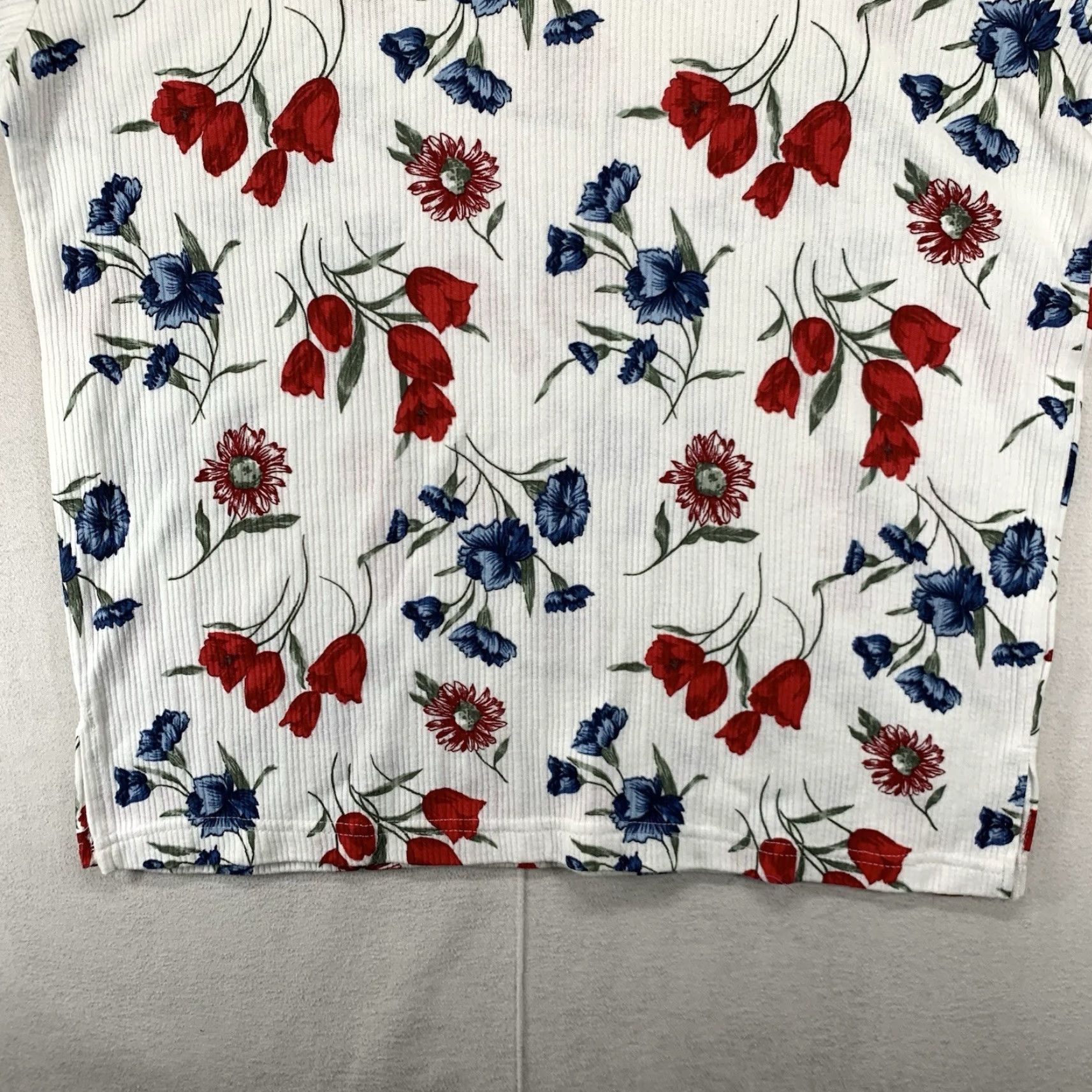 Vintage VINTAGE Bobbie Brooks Women's Oversized T-Shirt Large White Red Blue Floral 80s Casual Size L / US 10 / IT 46 - 5 Thumbnail
