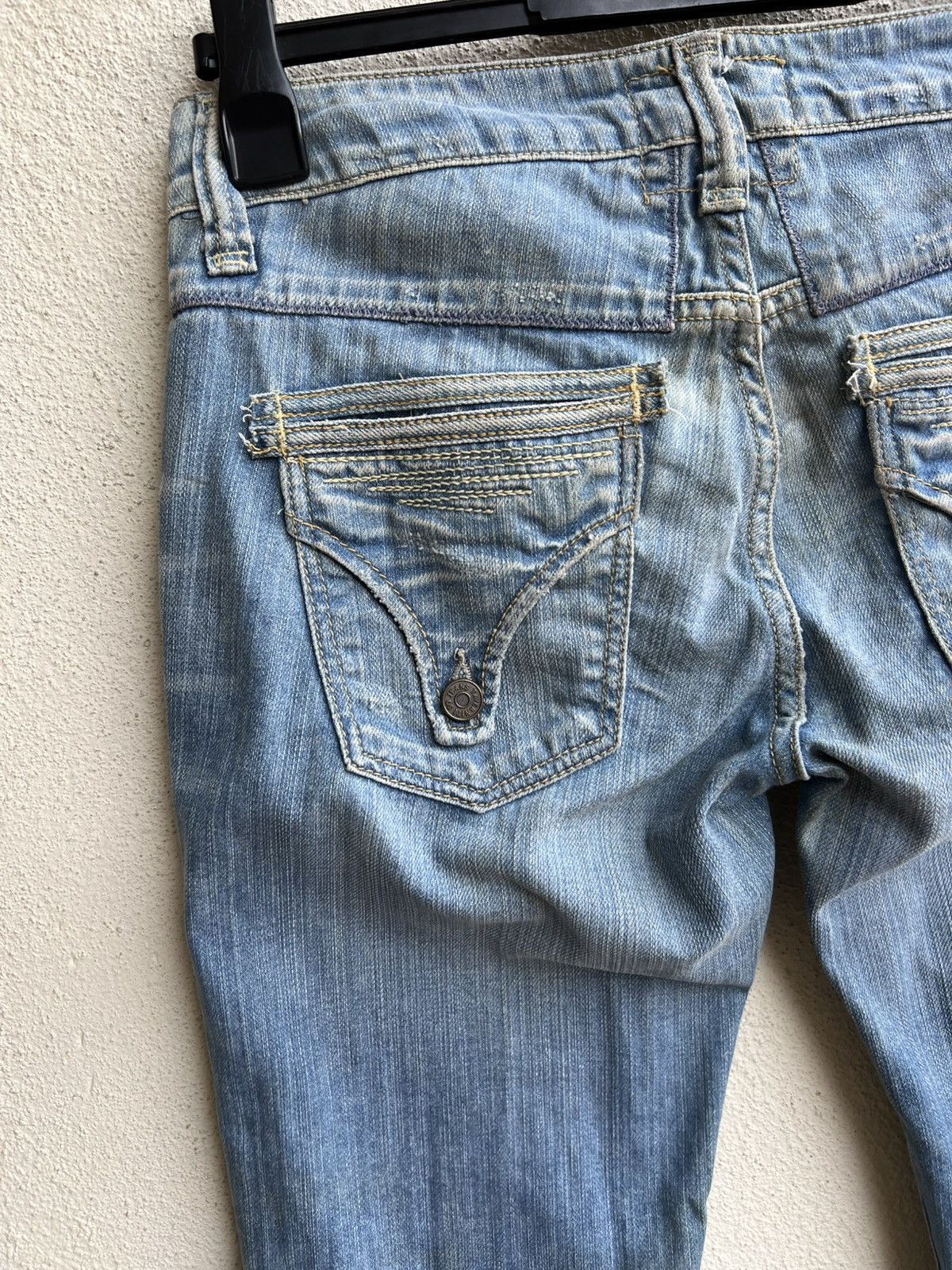 Jimmy Taverniti Vintage 00s Taverniti Embroidery Denim Peggy Flare Jeans Size US 29 - 15 Thumbnail