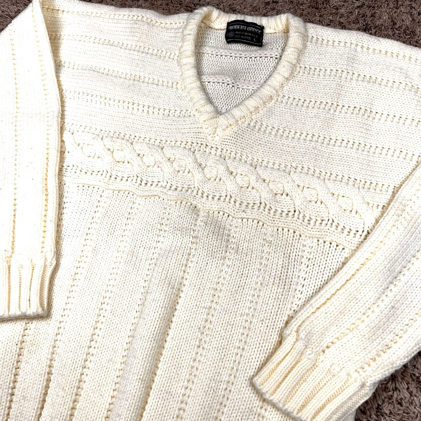 Vintage VINTAGE Robert Bruce Sweater Mens Large V-Neck Pullover Knit 100% Acrylic Beige Long Sleeve 90s Outdoor Style Regular Size US L / EU 52-54 / 3 - 4 Thumbnail