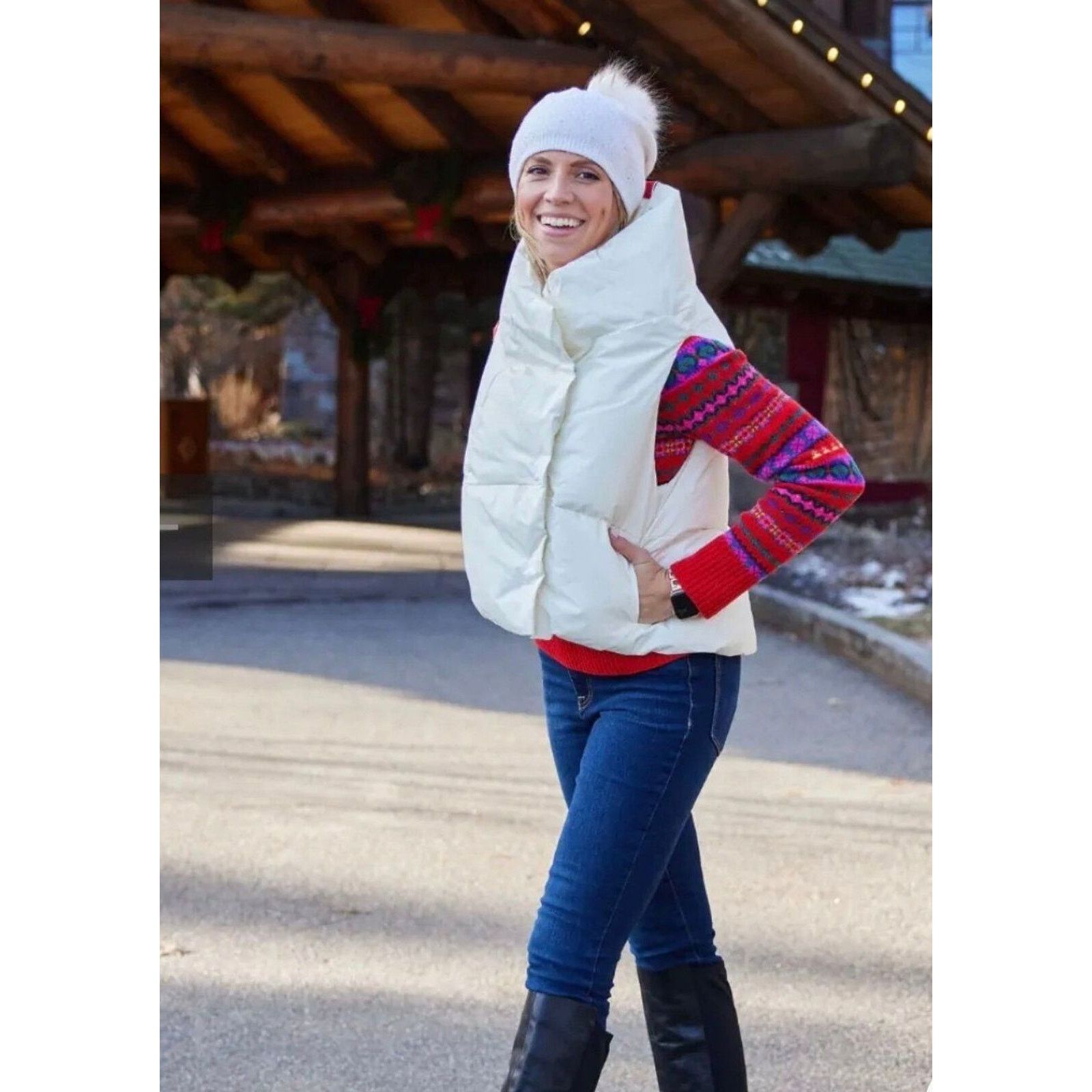 Other Pretty rugged white Waterproof Pretty Puffer Vest SZ:M/L NWT Size S / US 4 / IT 40 - 1 Thumbnail