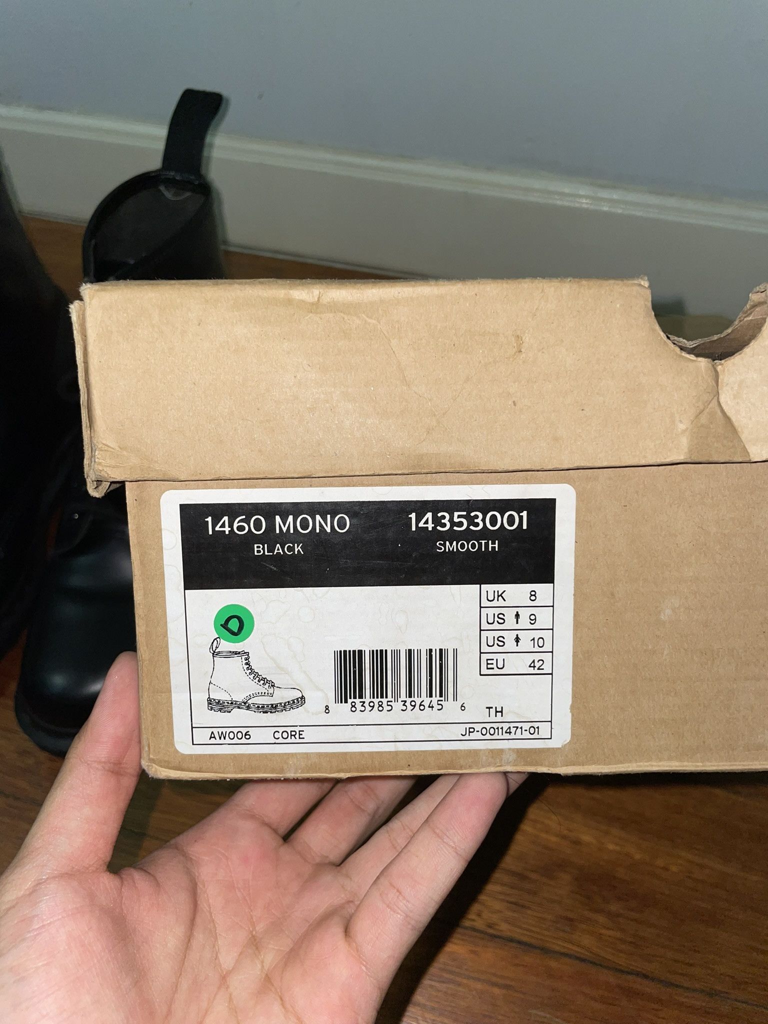 Dr. Martens Dr Martens 1460 Mono Size US 9 / EU 42 - 9 Thumbnail