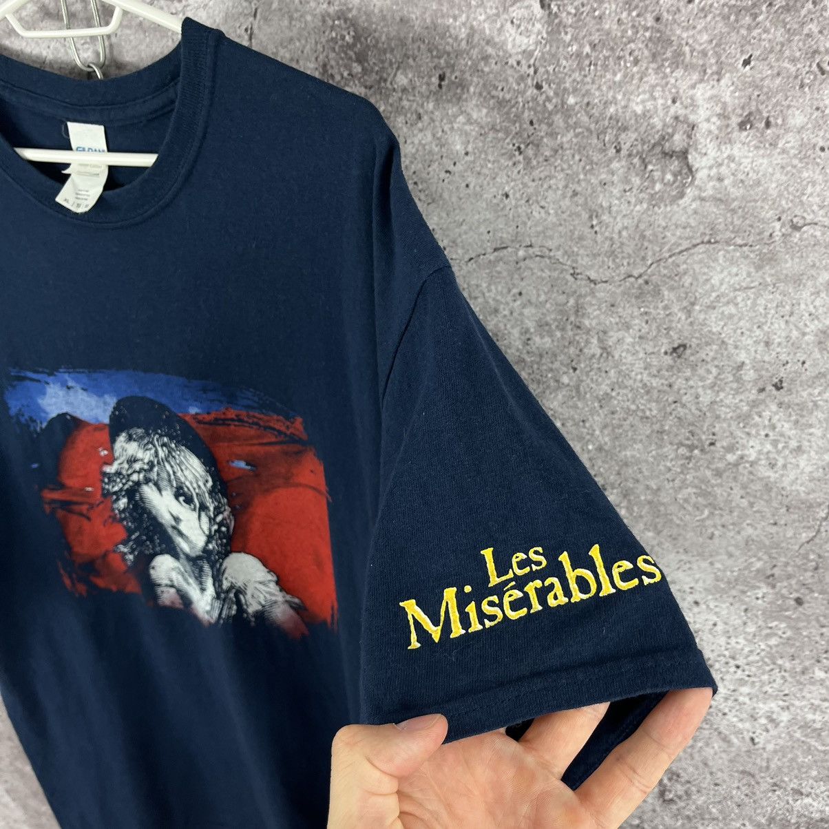 Vintage Mis Miserables Vintage T-Shirt Big Logo Size XL Size US XL / EU 56 / 4 - 5 Thumbnail