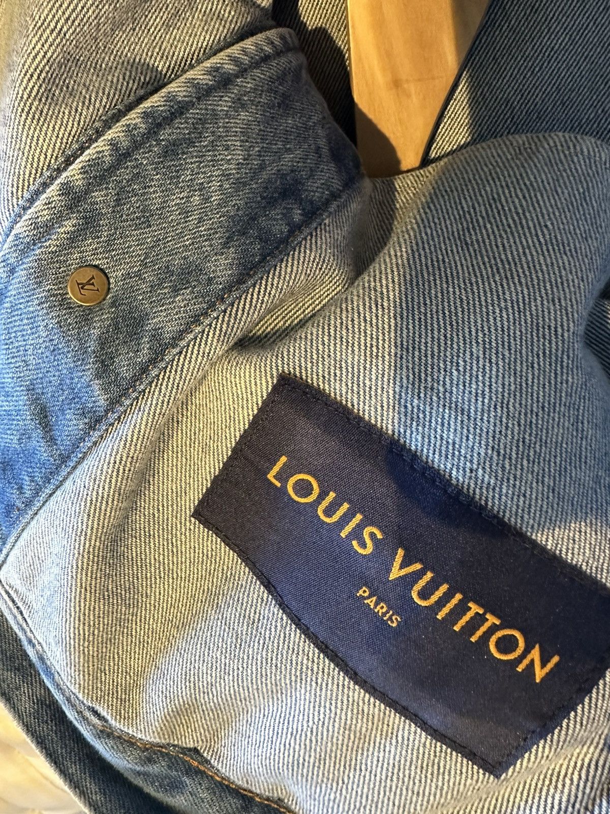 Louis Vuitton × Virgil Abloh Louis vuitton dna denim jacket Size US S / EU 44-46 / 1 - 9 Thumbnail