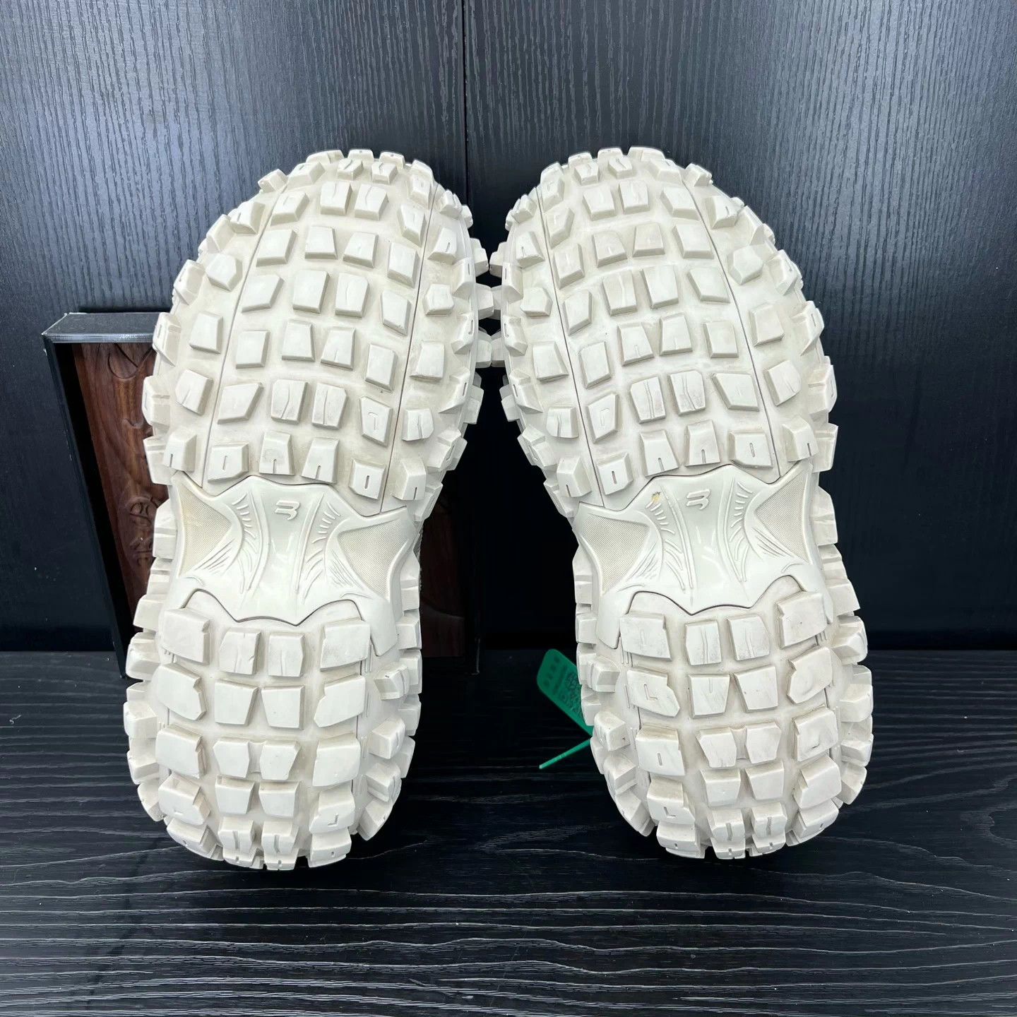 Balenciaga Balenciaga Tire Light Brown 44 Size US 11 / EU 44 - 6 Thumbnail