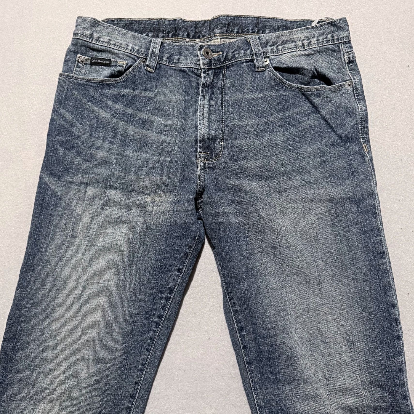 Calvin Klein Calvin Klein Jeans Men Blue Denim Straight Leg Classic Zip Fly Pockets - 34 Size US 34 / EU 50 - 3 Thumbnail