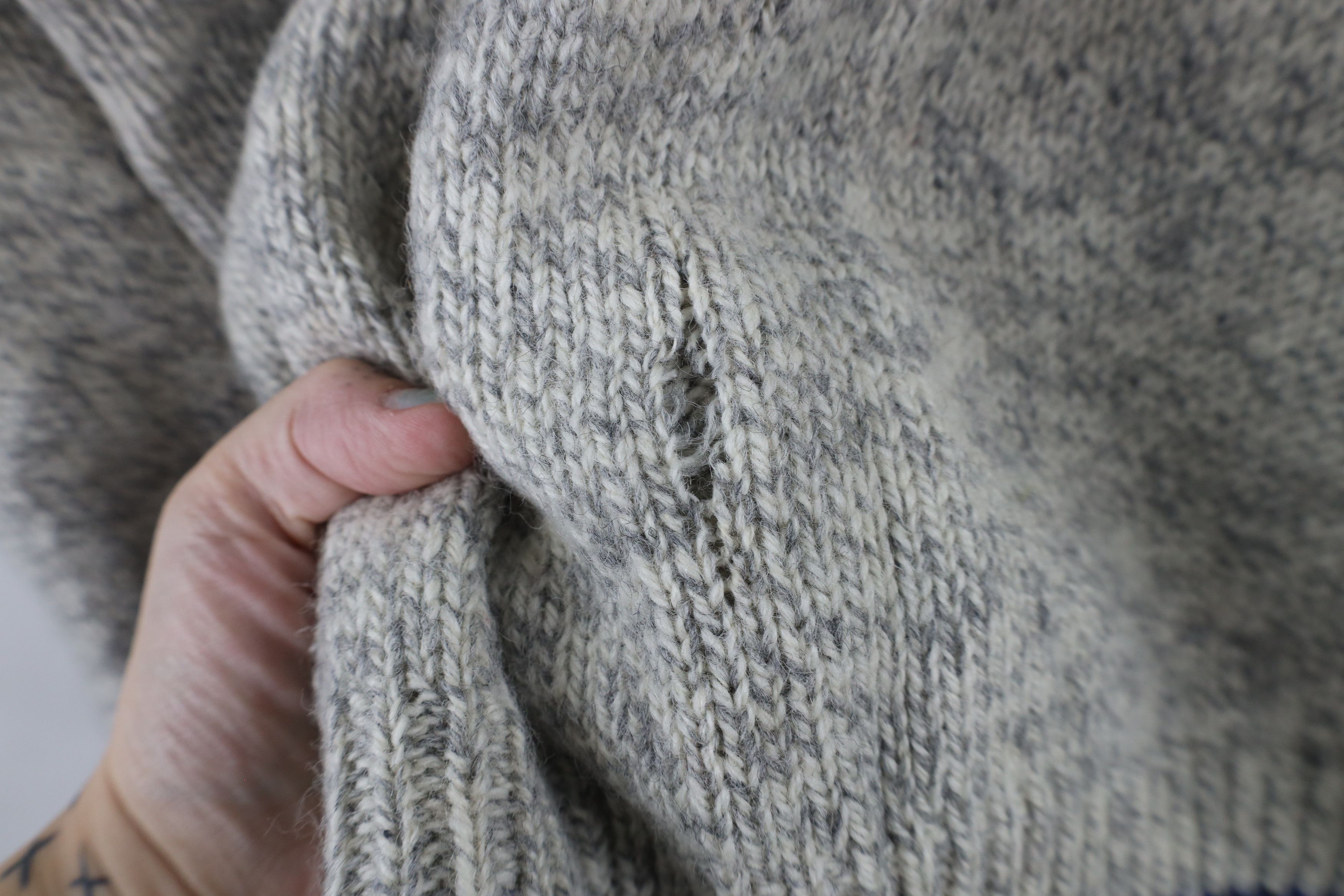 Vintage Vintage 90s Streetwear Heavyweight Wool Blend Knit Sweater Size US L / EU 52-54 / 3 - 6 Thumbnail