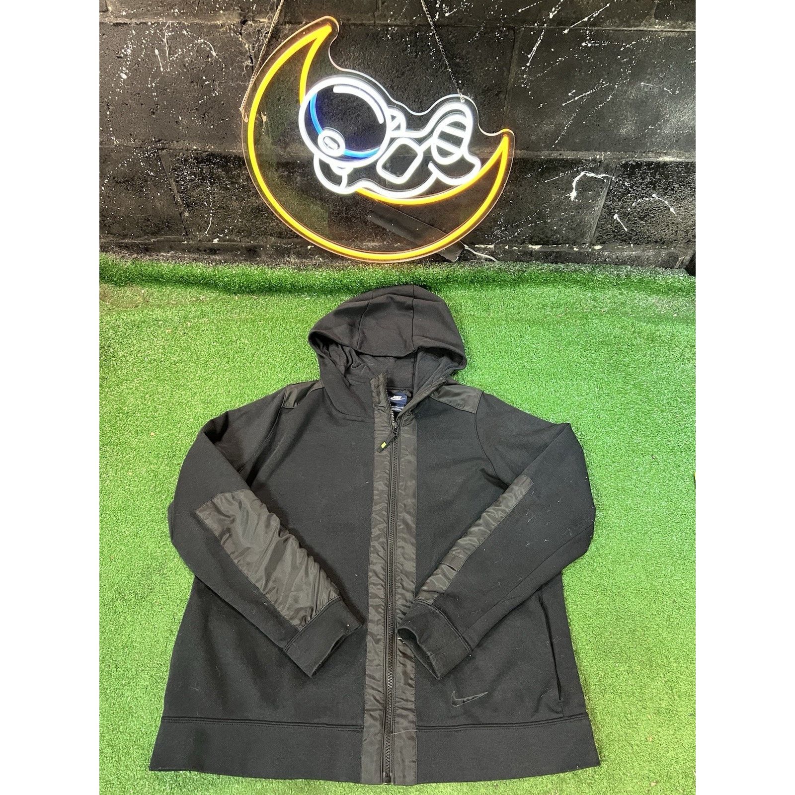 Nike Nike Fleece Asymmetrical Zip Up Black Hybrid Hoodie Size XL Size L / US 10 / IT 46 - 1 Thumbnail