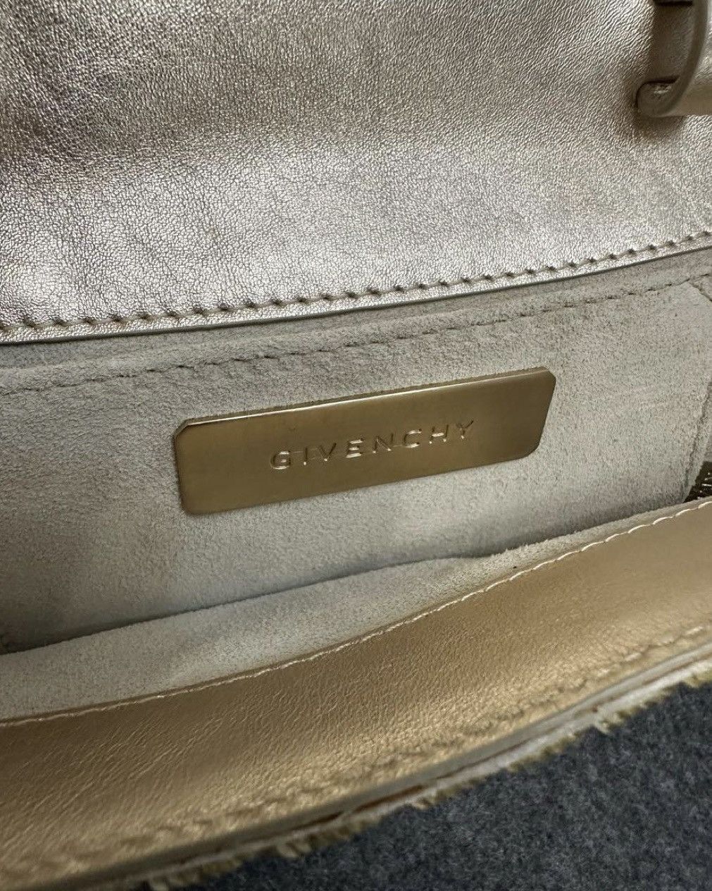 Givenchy Givenchy gold Vintage clutch with embroidery Size ONE SIZE - 6 Thumbnail