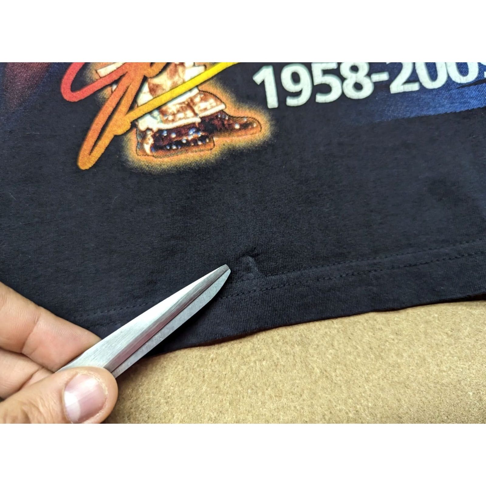 Vintage Hot Ice Michael Jackson Memorial T-Shirt Medium 2009 Pop Music Shirt Adult M Black Moisture Wicking Mens Size M / US 6-8 / IT 42-44 - 3 Thumbnail