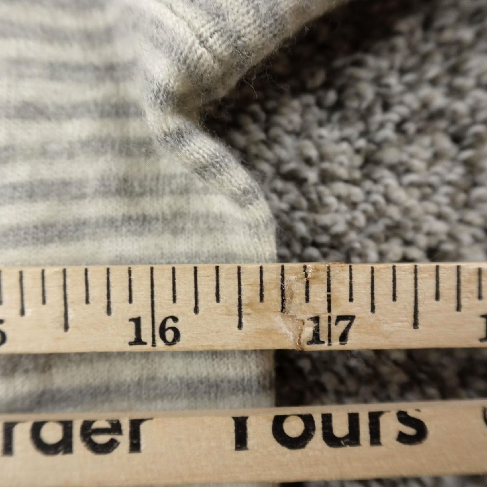 Calvin Klein Calvin Klein Sweater Womens L Gray Stripe Crewneck Knit Top Pullover Wool Blend Shirt Size L / US 10 / IT 46 - 7 Thumbnail