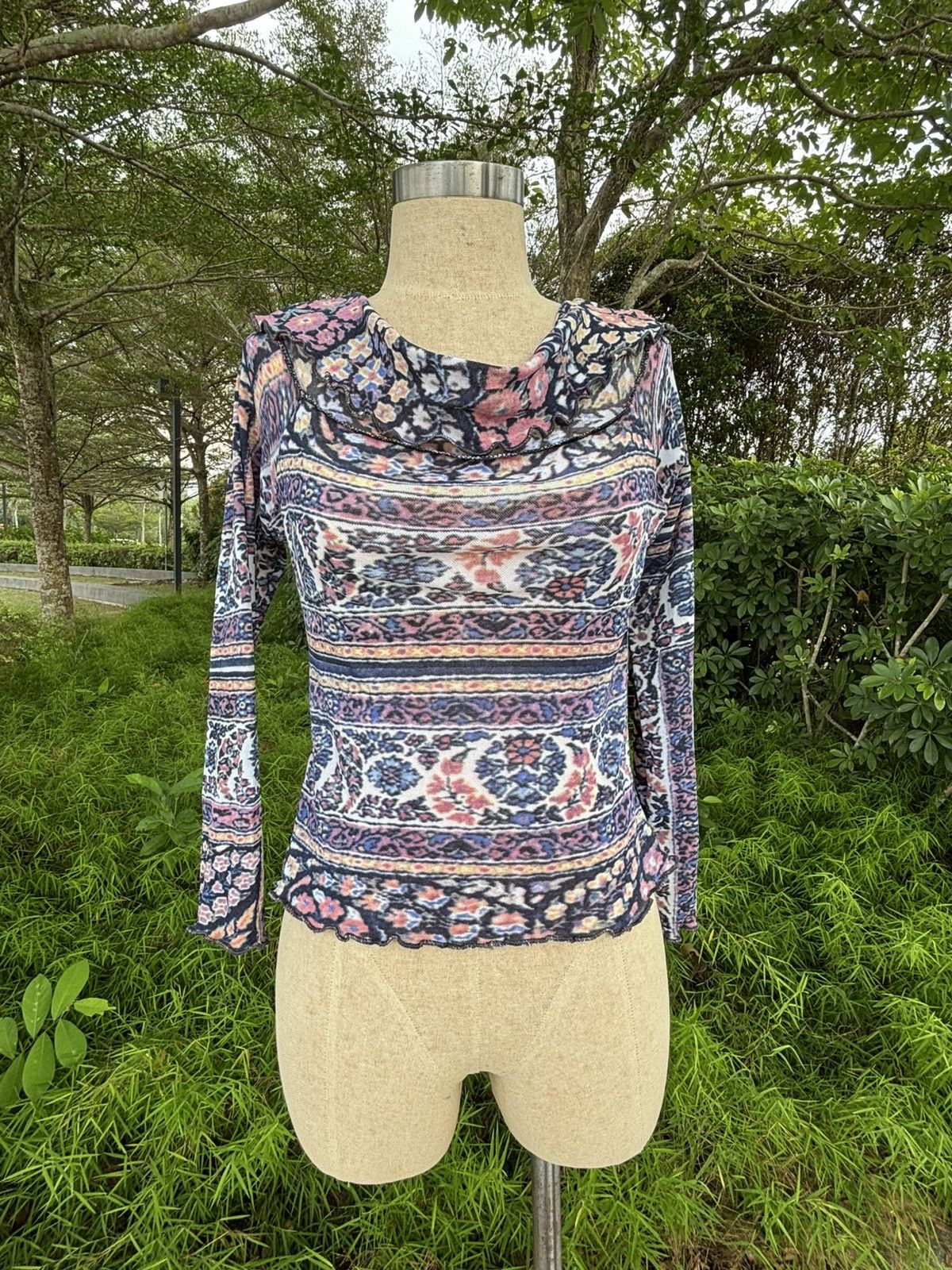 Other Vintage 'La Petite Française' mesh top Size M / US 6-8 / IT 42-44 - 1 Thumbnail