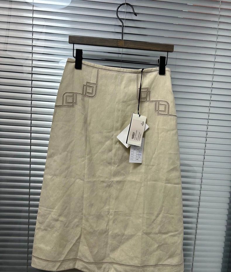 Fendi Fendi Women's Linen Knee-Length Skirt Size US 38 / EU 54 - 1 Thumbnail