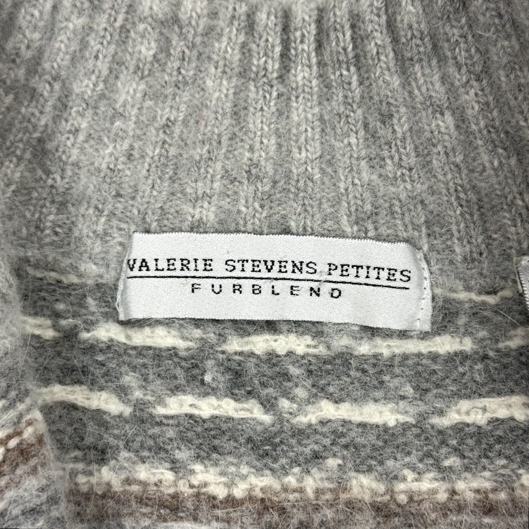Vintage VINTAGE Valerie Stevens Petites Fair Isle Cardigan Sweater Full Zip High Neck Size PS Gray Soft Cozy Womens Size S / US 4 / IT 40 - 5 Thumbnail