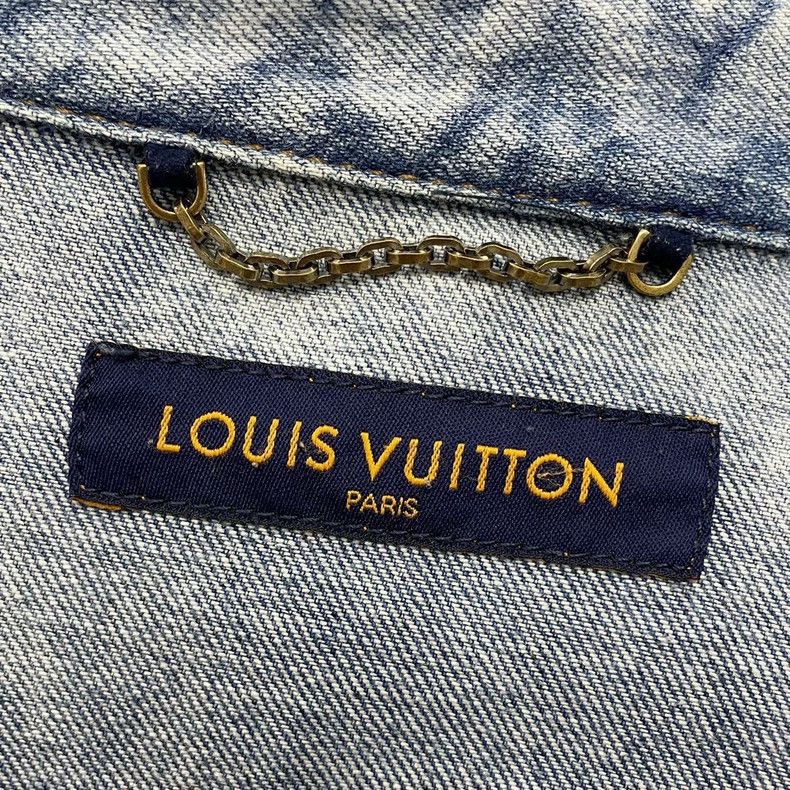 Louis Vuitton Louis Vuitton Light blue denim jacket Size US L / EU 52-54 / 3 - 5 Thumbnail