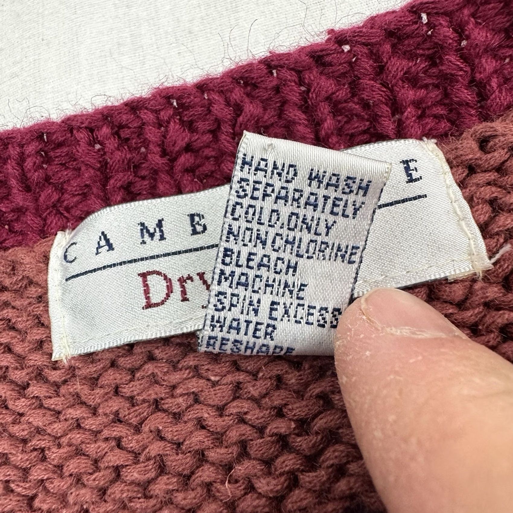 Vintage VINTAGE Cambridge Dry Goods Vest Womens Medium Knit Button Geometric Red Ramie Cotton V-Neck 90s Y2K Nature"} Size M / US 6-8 / IT 42-44 - 3 Thumbnail