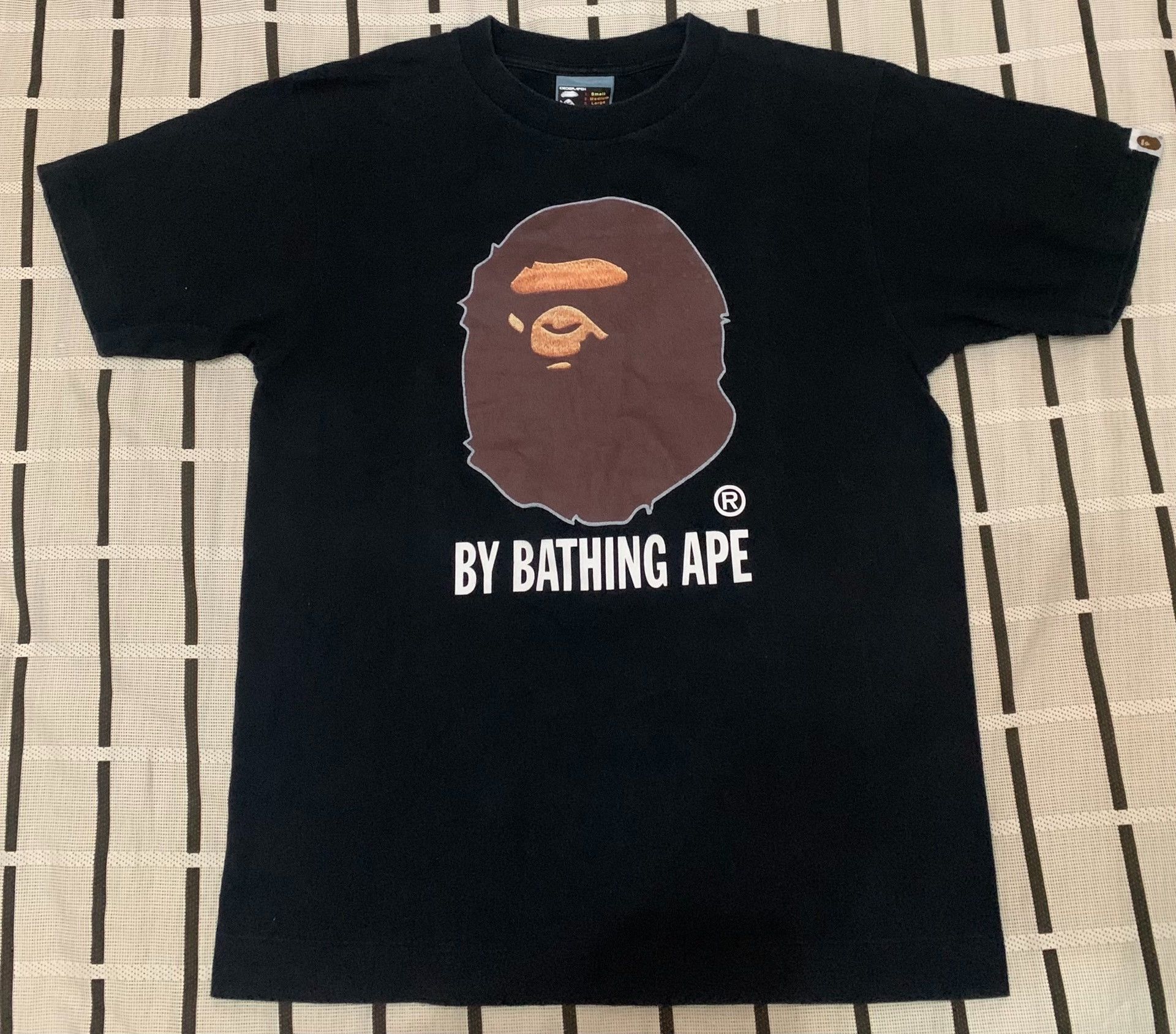 Bape Bape Retro Ape Head T-Shirt S Men Size US S / EU 44-46 / 1 - 1 Thumbnail