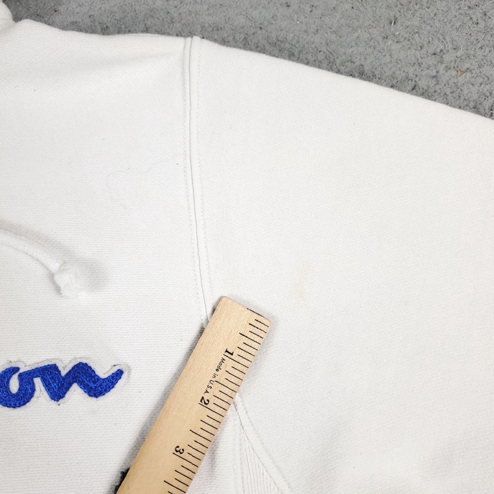Champion VINTAGE Champion Men's Hoodie Pullover S White Solid Logo Casual Athletic Sweatshirt Size US S / EU 44-46 / 1 - 6 Thumbnail