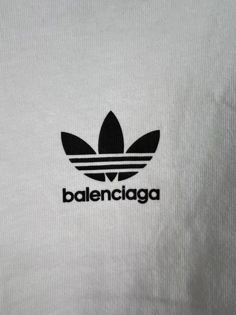 Balenciaga Balenciaga ADIDAS Clover Co-branded Short Sleeves 2503-Next Size US L / EU 52-54 / 3 - 3 Thumbnail