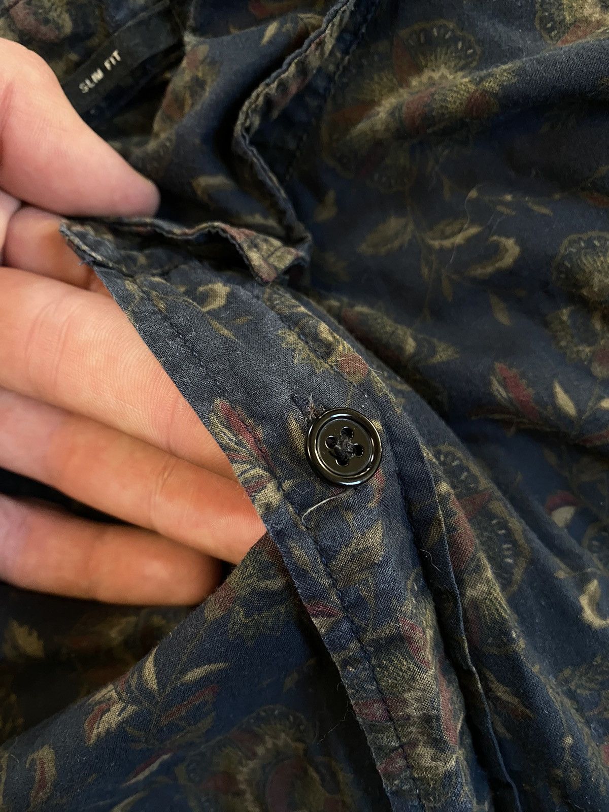 Allsaints ALL SAINTS DARK FLOWERS SHIRT Size US M / EU 48-50 / 2 - 6 Thumbnail