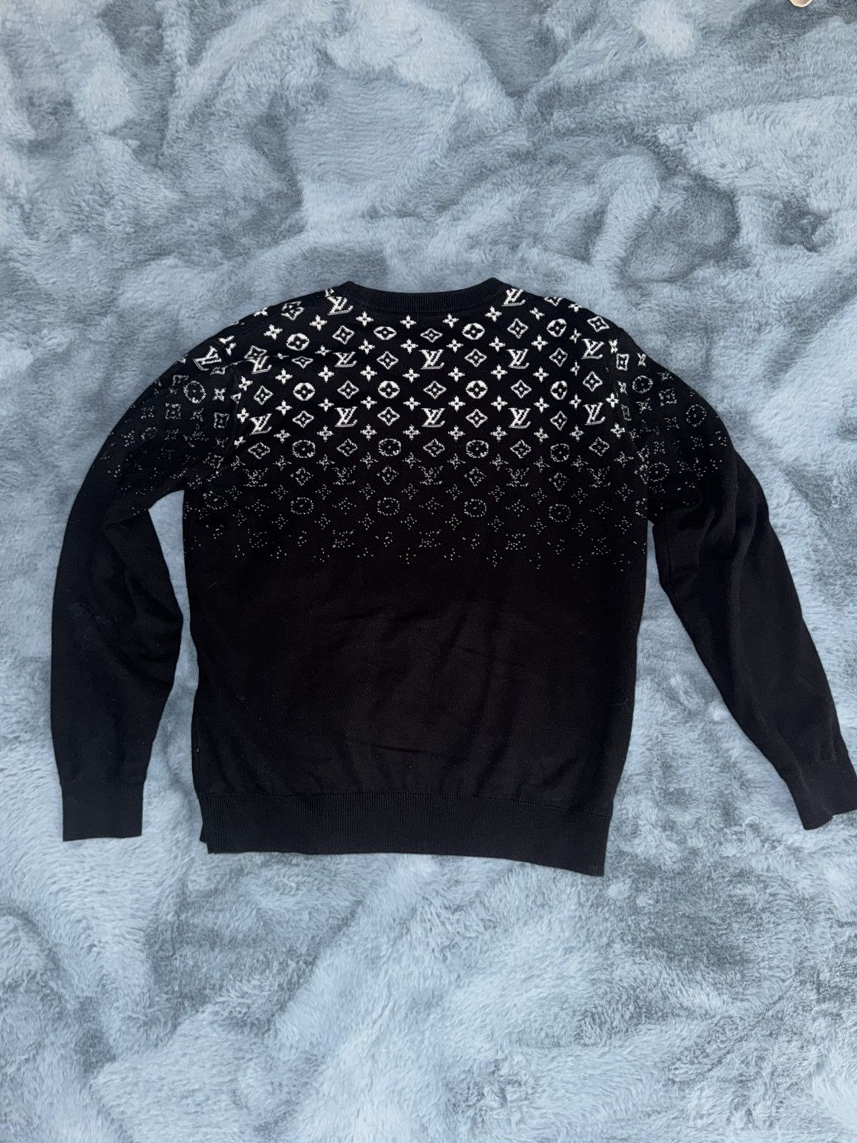 Louis Vuitton Louis Vuitton Monogram Crewneck Size US M / EU 48-50 / 2 - 2 Thumbnail