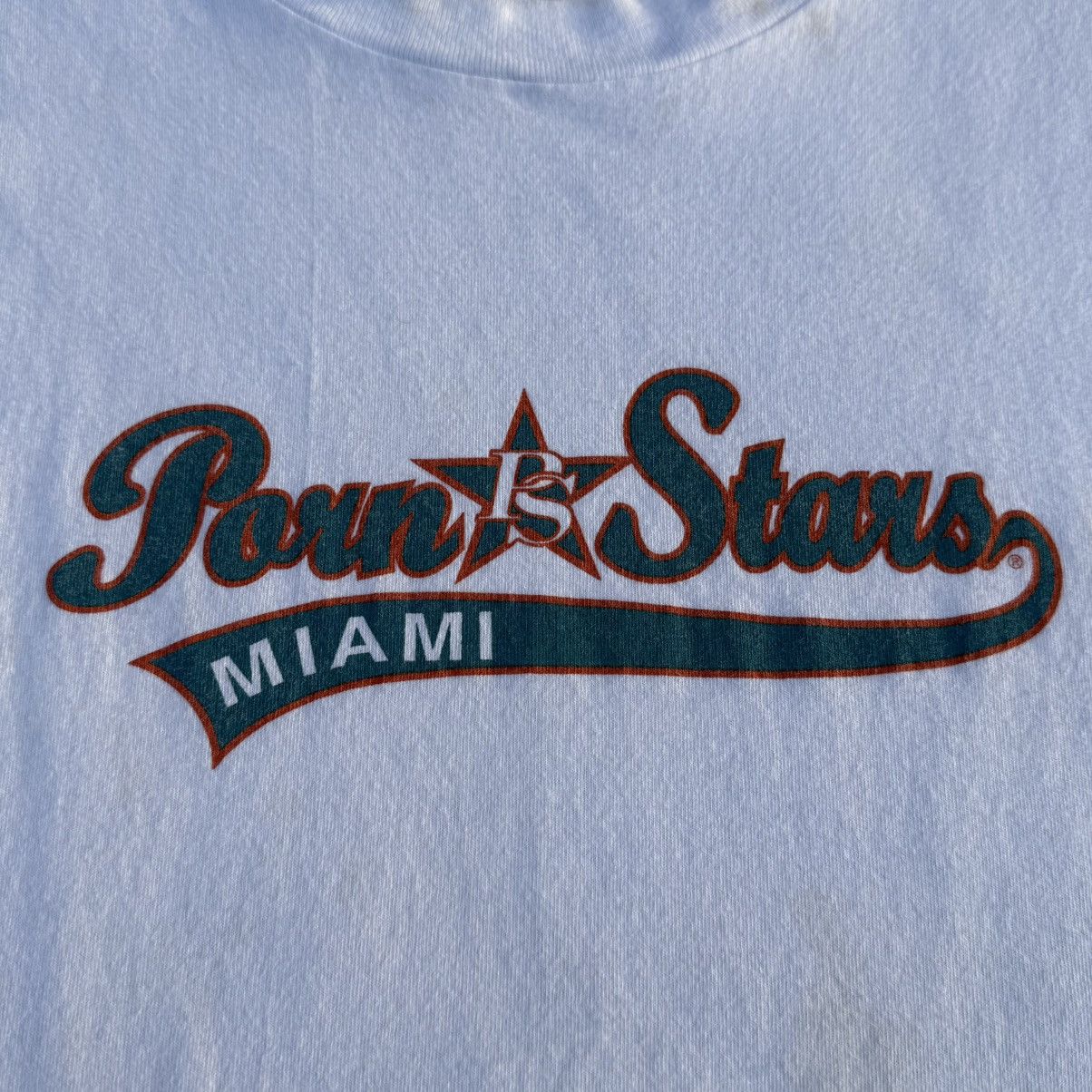 Vintage Vintage 90’s Porn Star Miami Sleeveless Cutoff T-Shirt Size US L / EU 52-54 / 3 - 3 Thumbnail