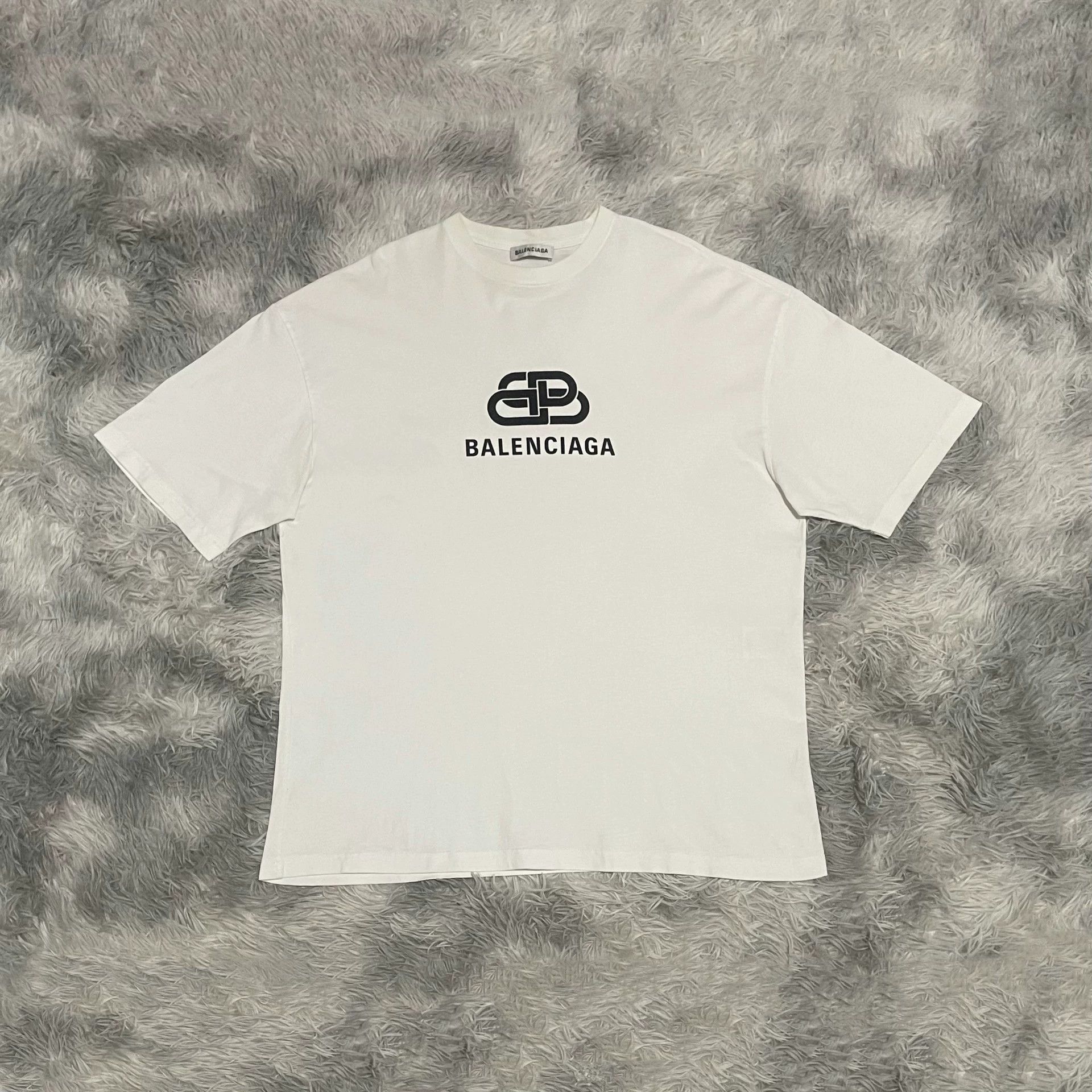 Balenciaga Balenciaga Lock Logo Short Sleeve- Size US M / EU 48-50 / 2 - 1 Thumbnail