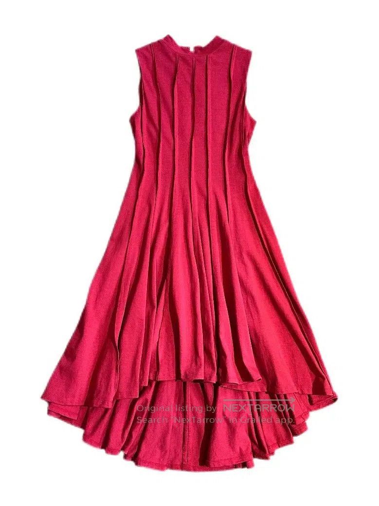 Maison MIHARA YASUHIRO Mihara Yasuhiro Pleated Sleeveless Dress. Size XS / US 0-2 / IT 36-38 - 4 Thumbnail