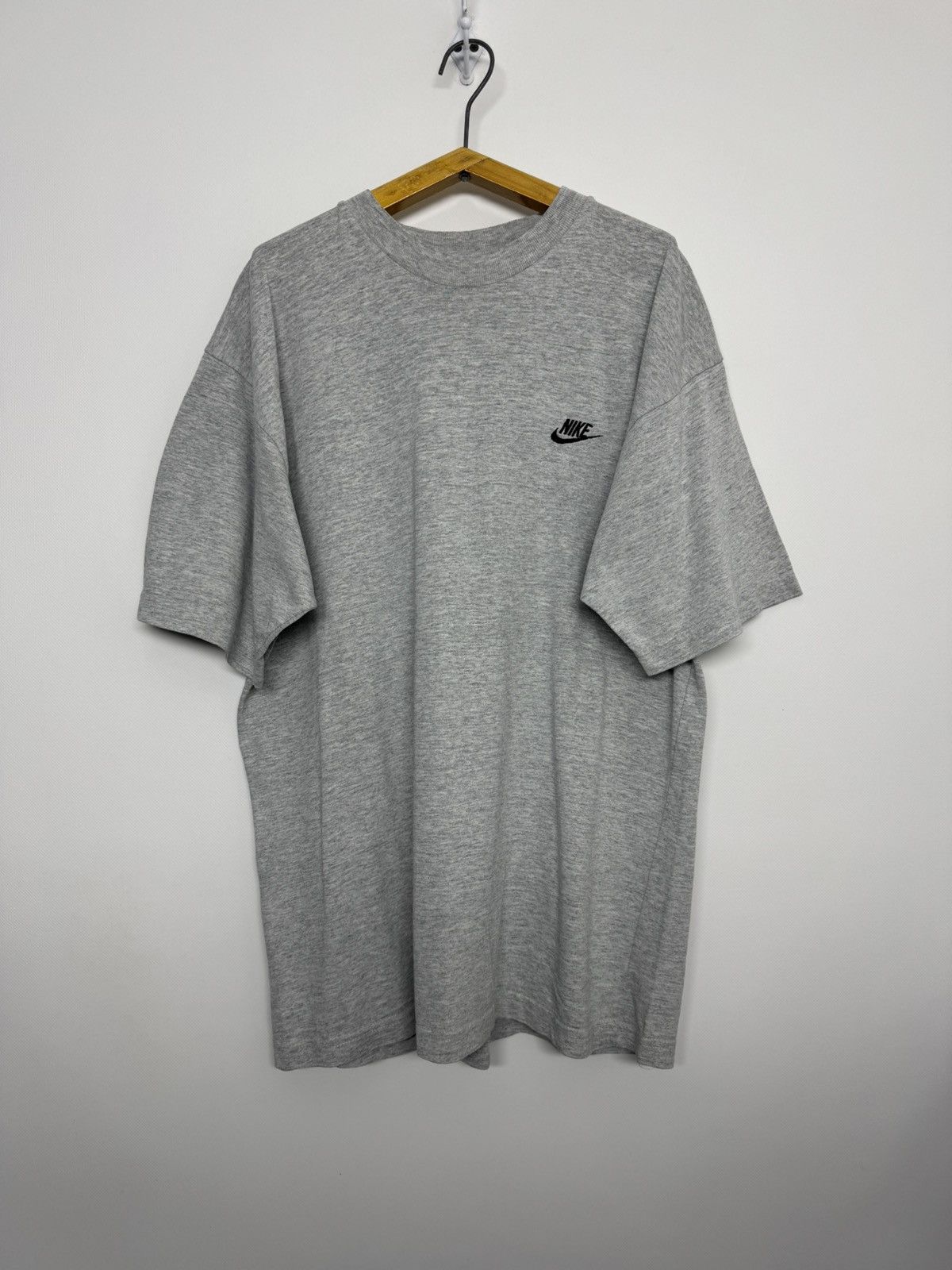 Nike Vintage Nike Swoosh T-Shirt 90’s Size US L / EU 52-54 / 3 - 1 Thumbnail
